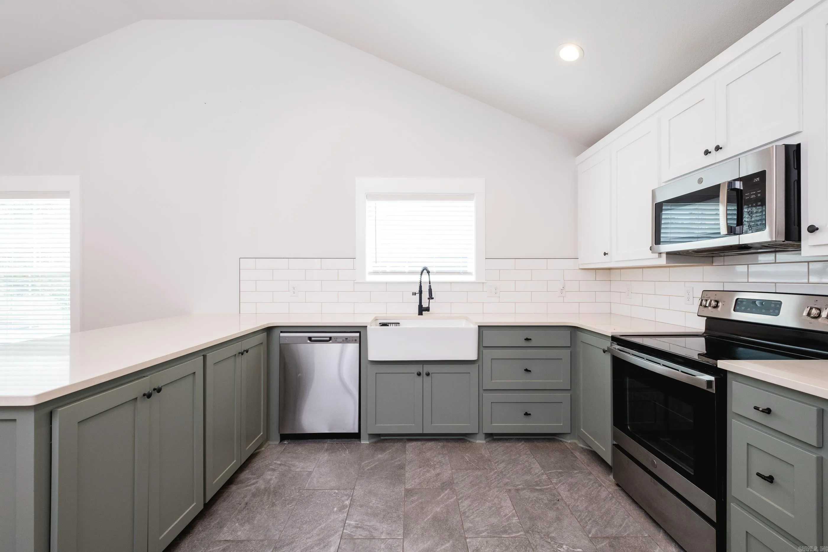 Property at 1920  Bragg - Image 12