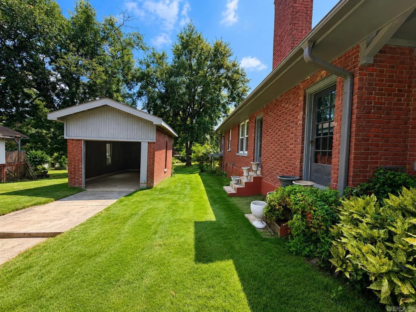 Property at 325  Cherry - Image 3