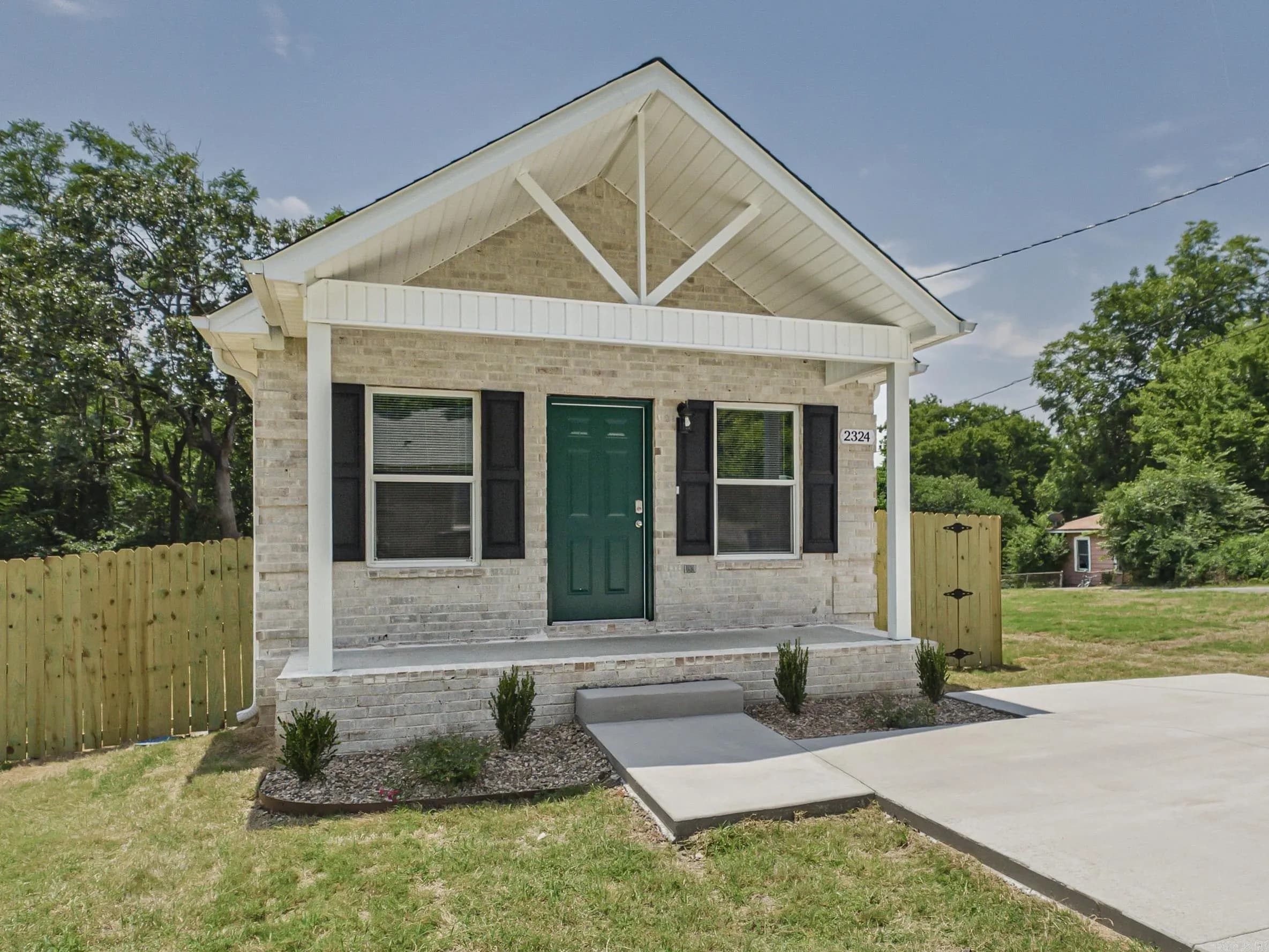 Property at 2324.5 W 16th street - Image 4