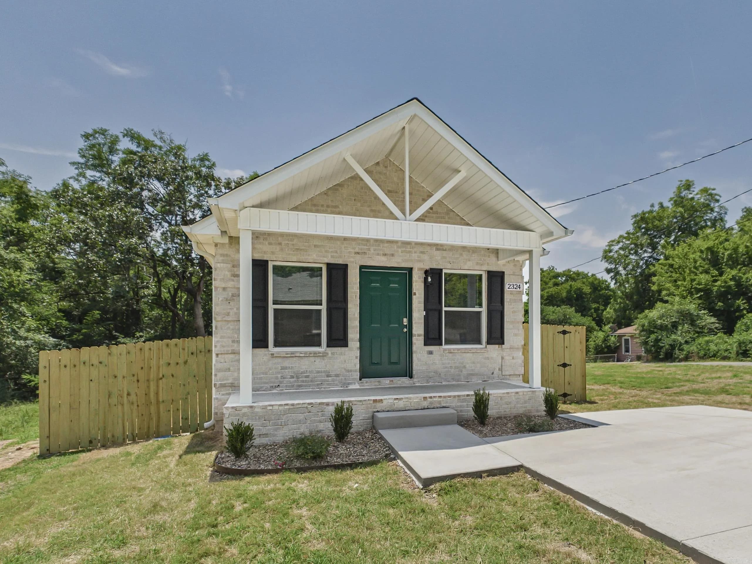 Property at 2324.5 W 16th street - Image 3