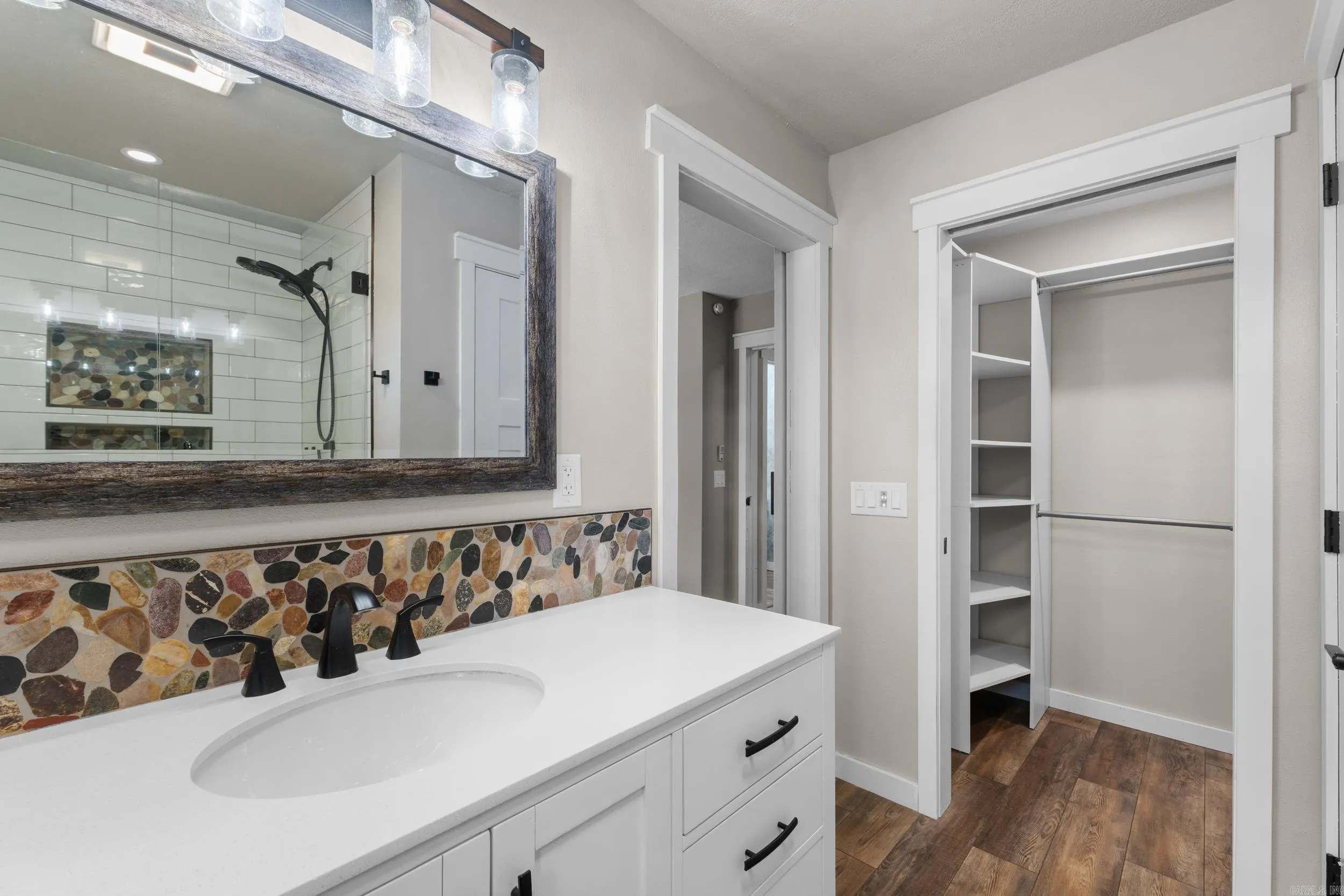 Property at 805  Illinois ave - Image 27