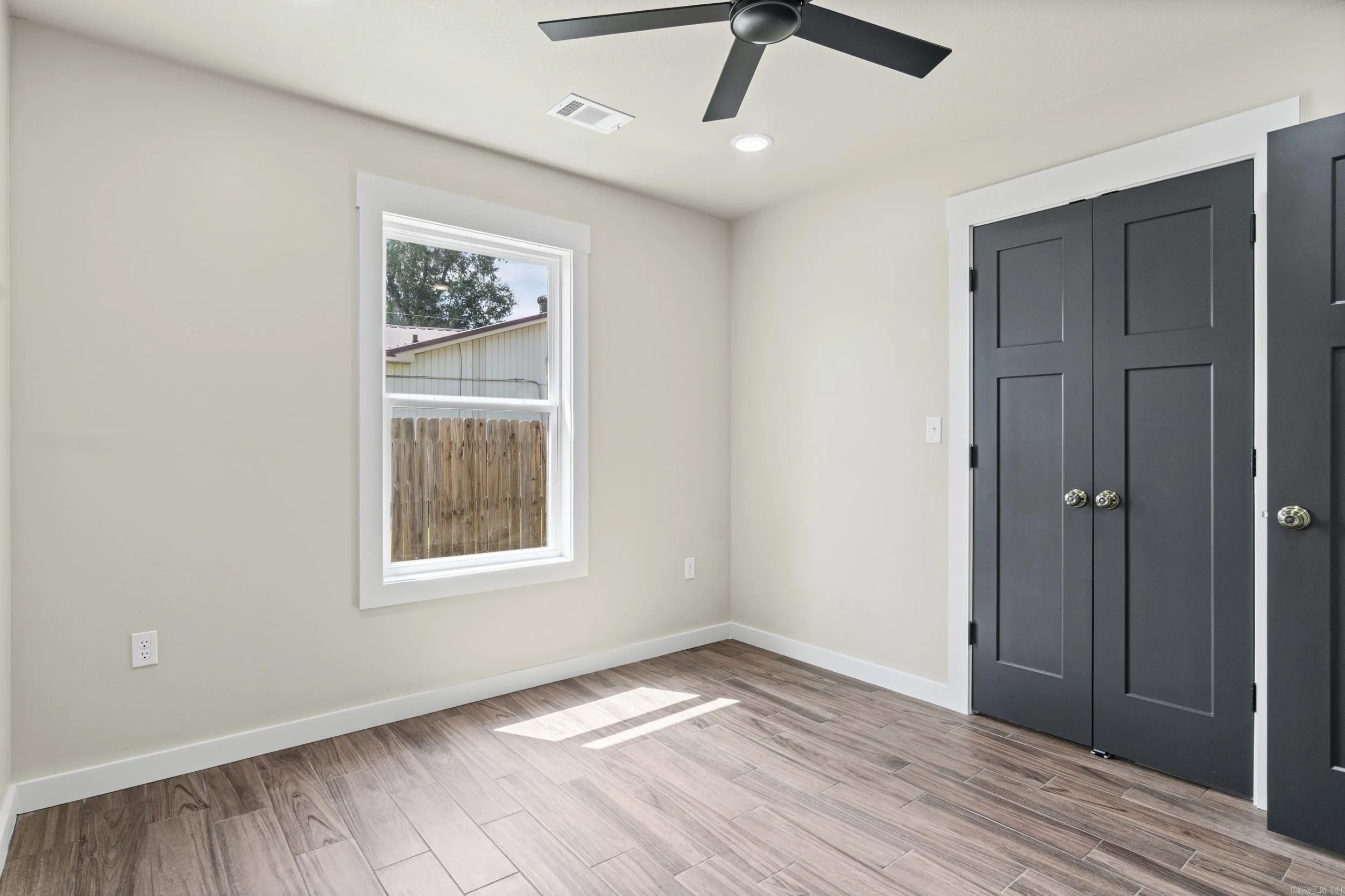 Property at 809  Forrest ave e - Image 15