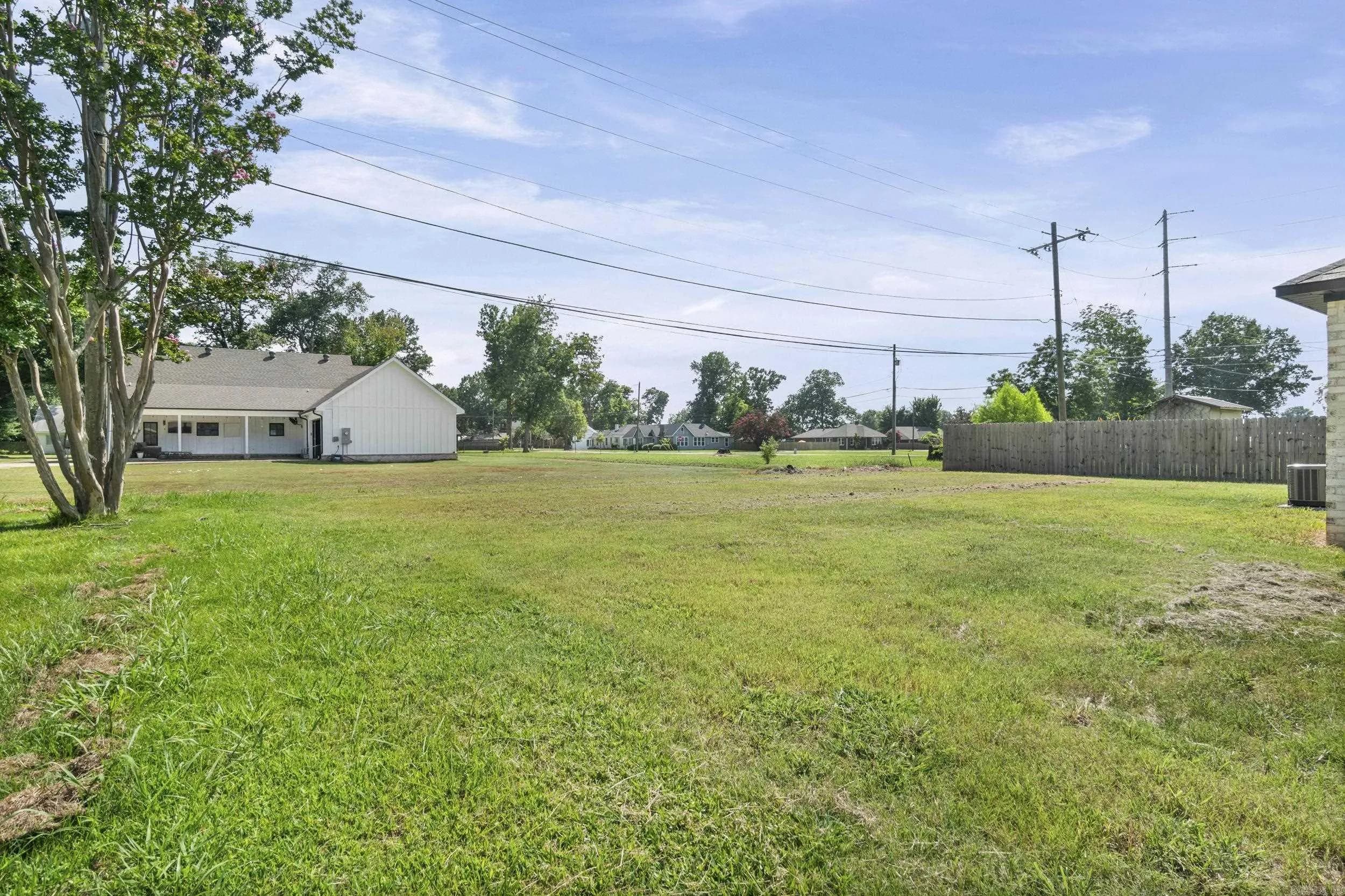 Property at 809  Forrest ave e - Image 23