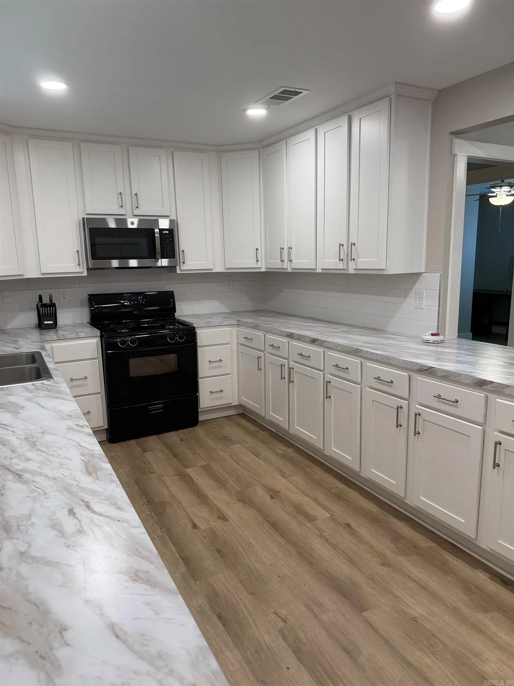 Property at 125  Shadybrook - Image 17