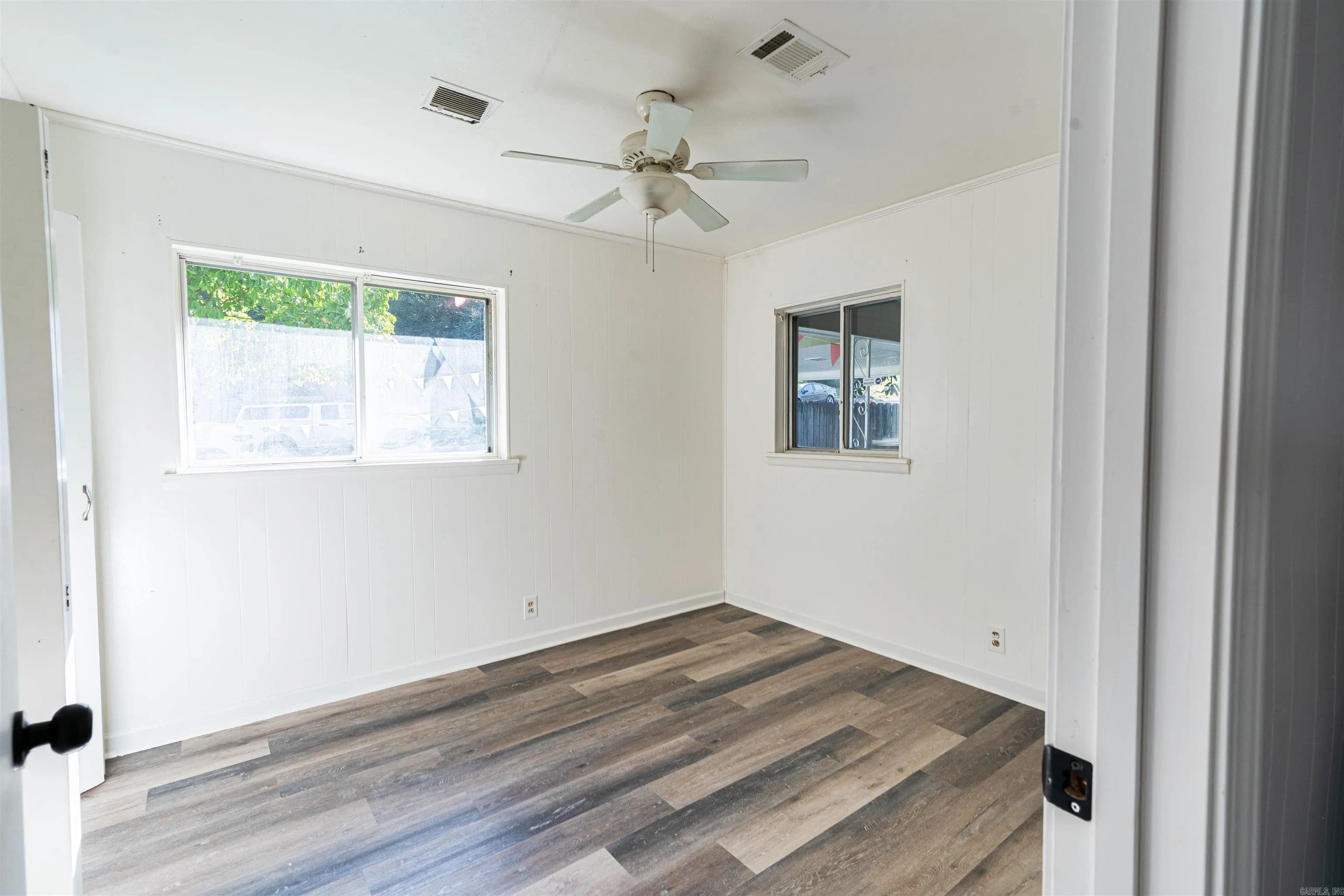 Property at 3701  Maple - Image 10