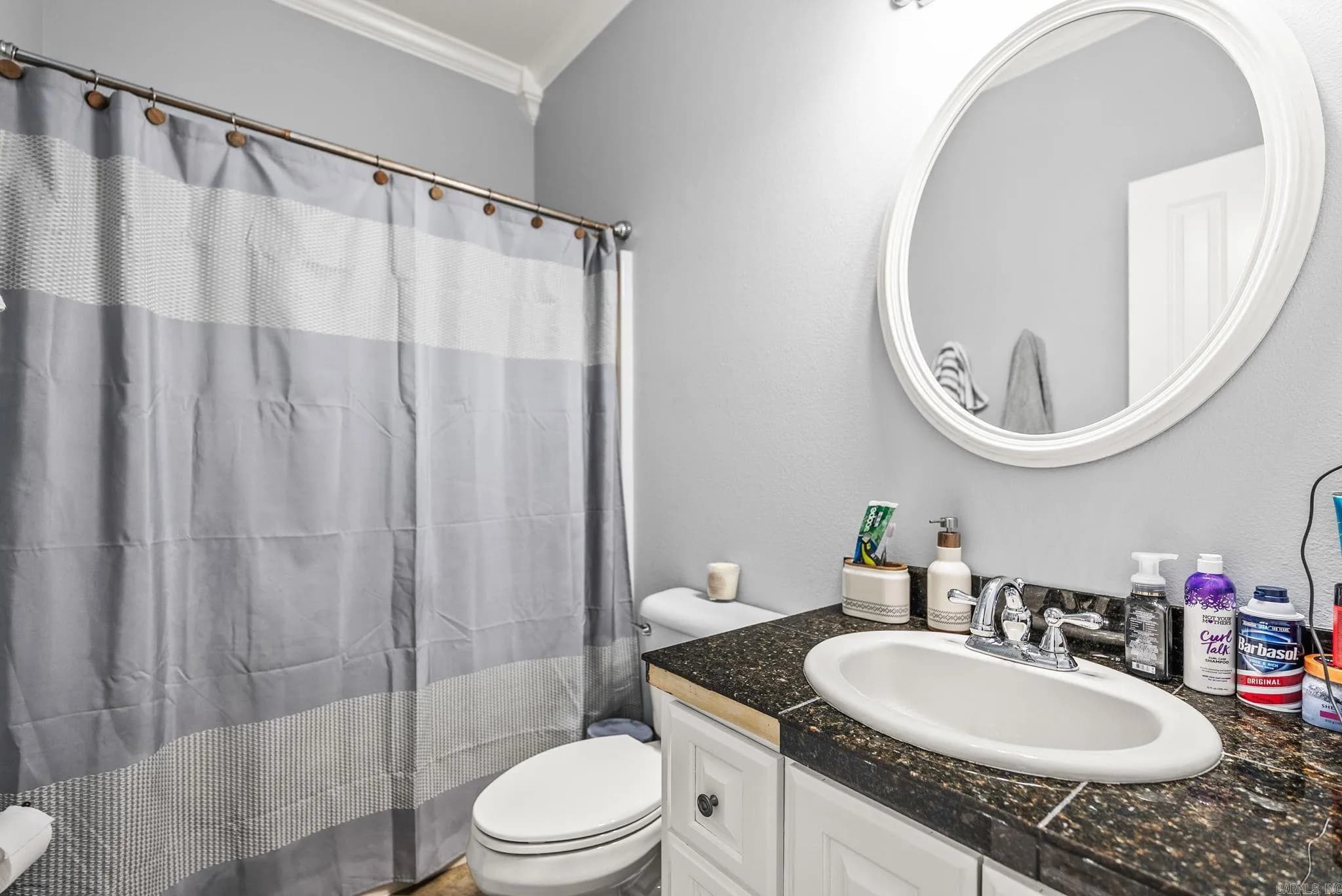 Property at 13  Agarita cove - Image 37
