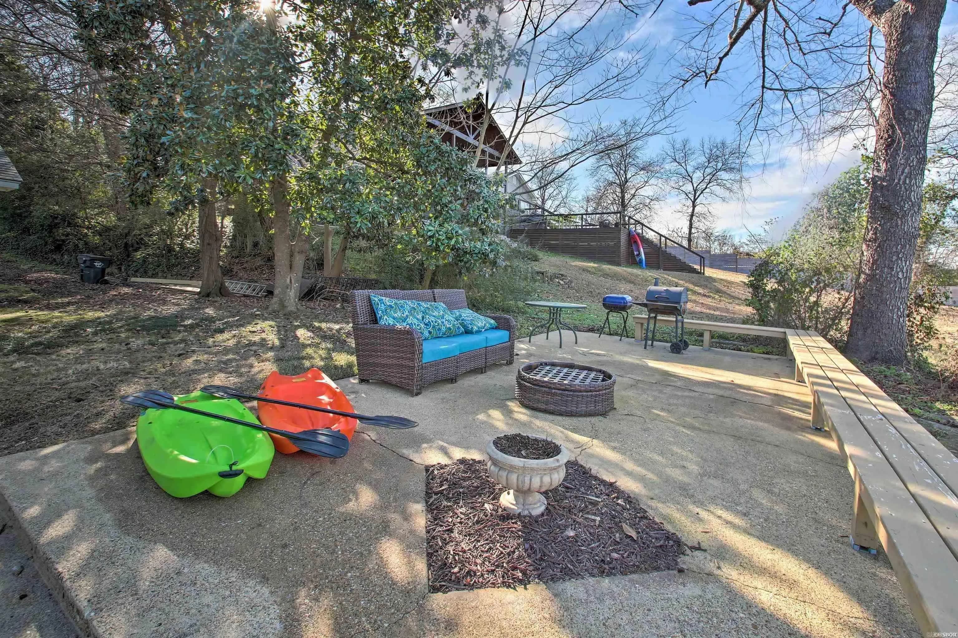Property at 113  Lookout - Image 7