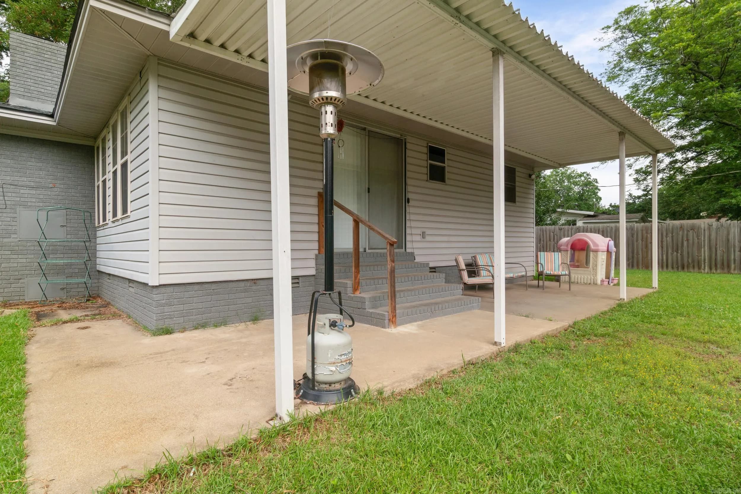 Property at 8  Susan dr - Image 28