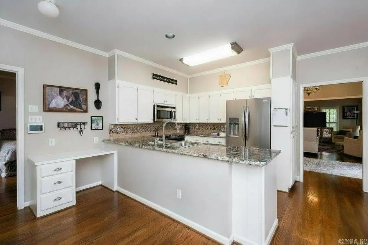 Property at 51  Saint thomas - Image 9