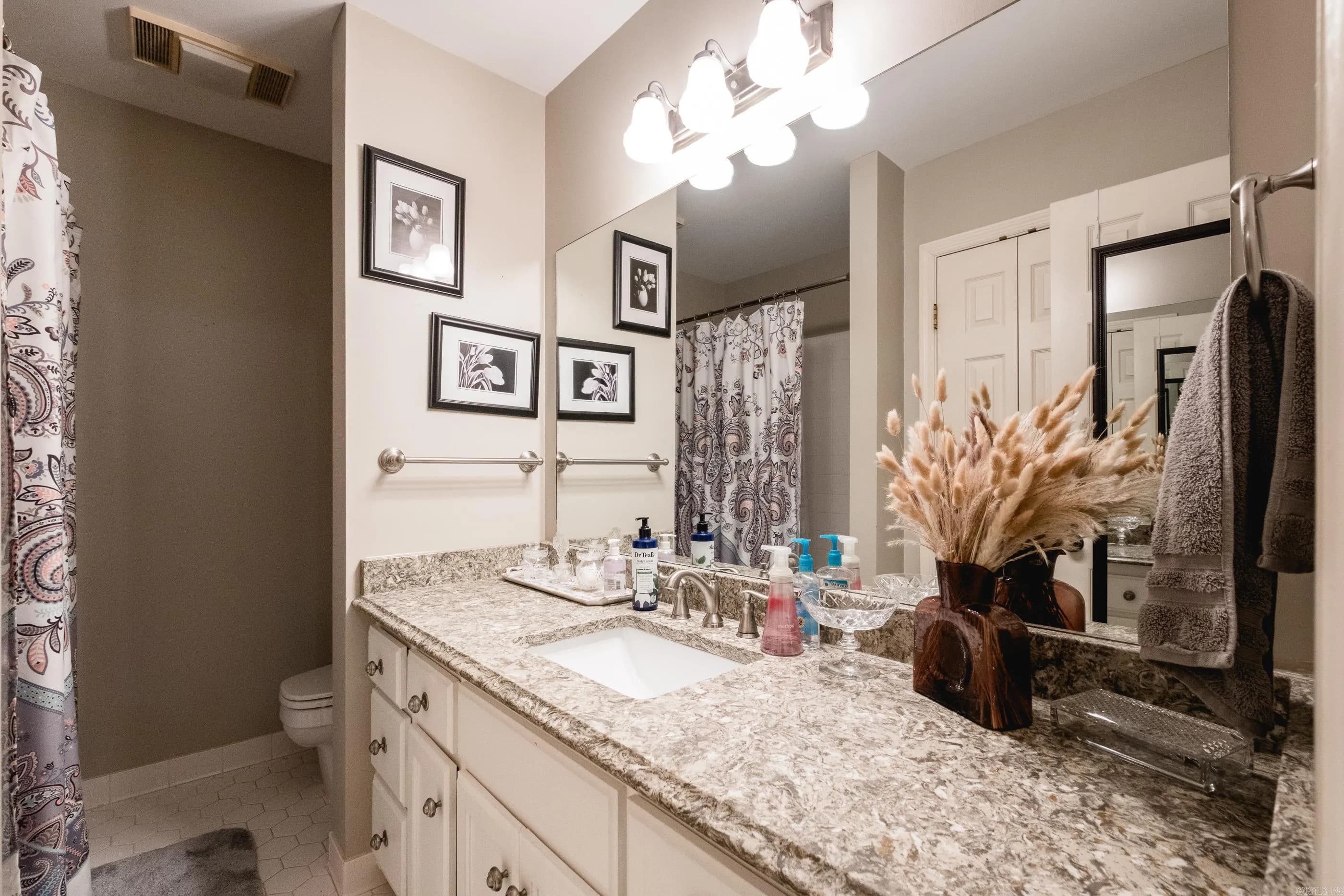 Property at 51  Saint thomas - Image 34
