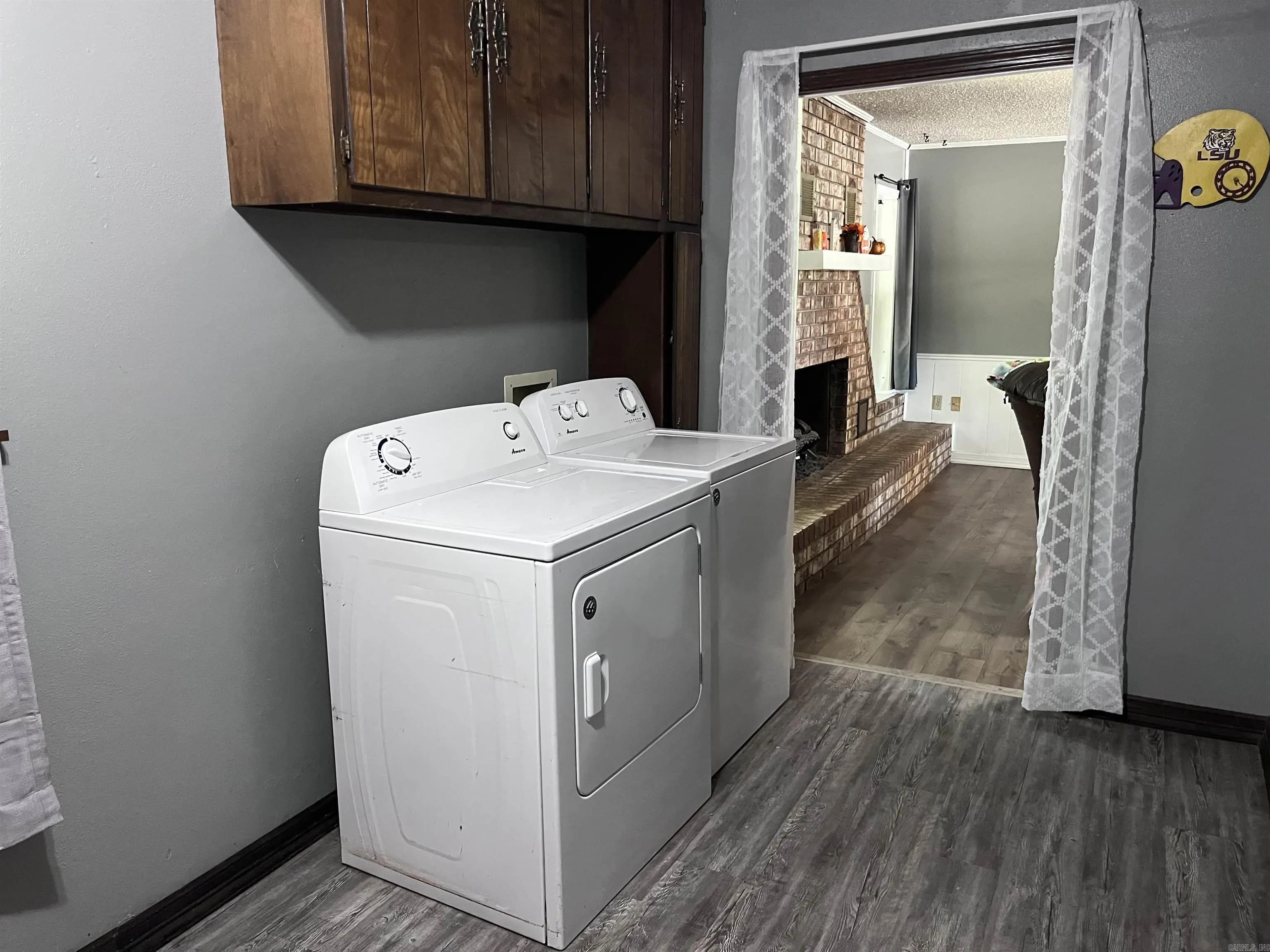Property at 117  Leonard - Image 11