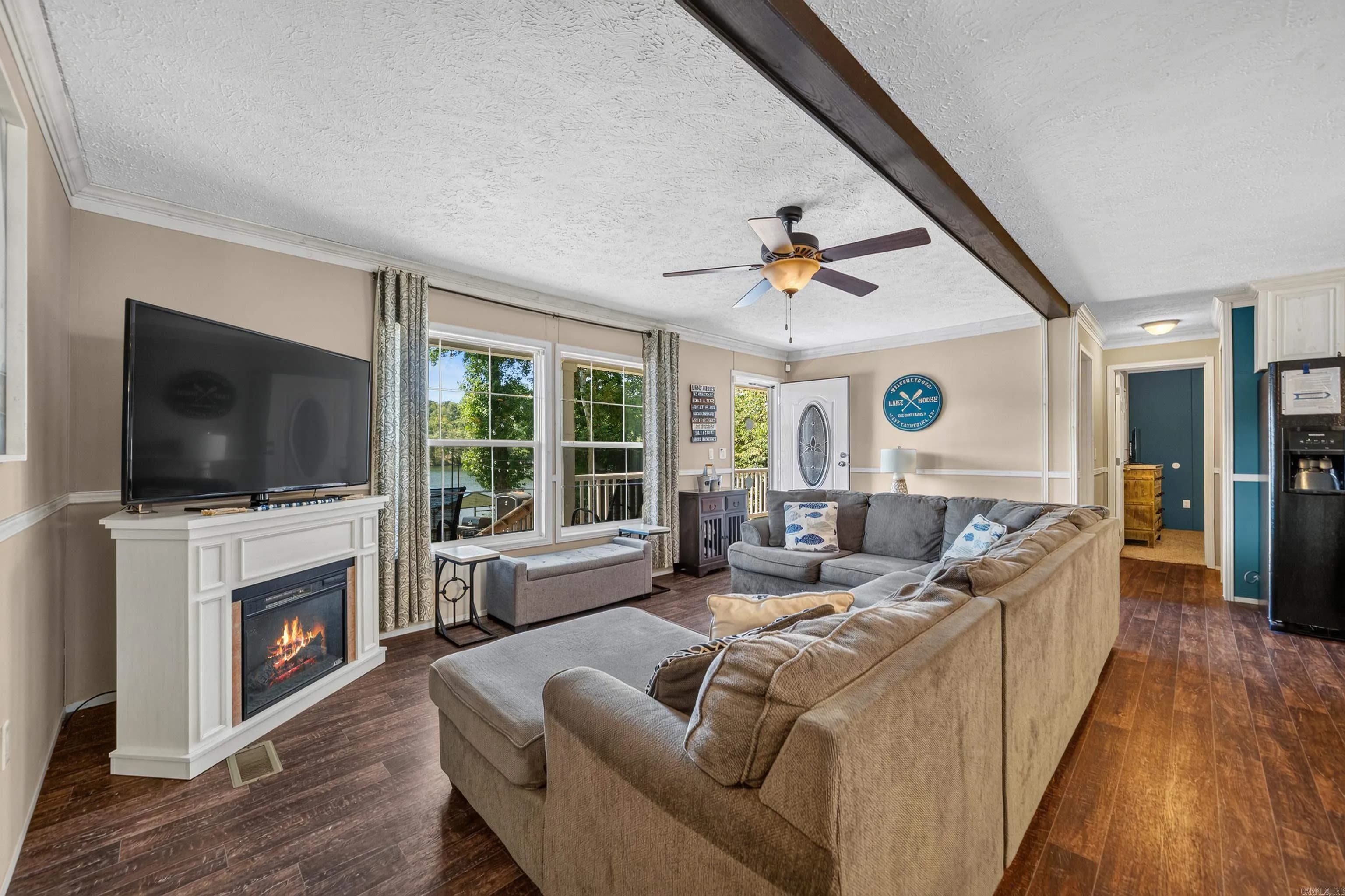 Property at 1221  Akers - Image 9