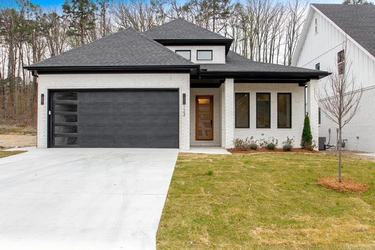 Property at 123  Kinley - Image 1