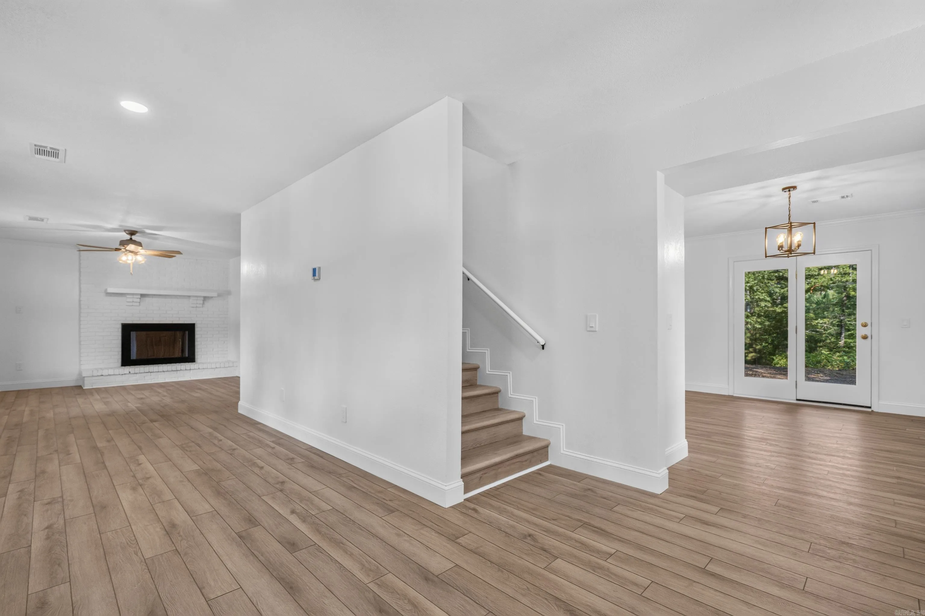 Property at 127  Wildflower - Image 15
