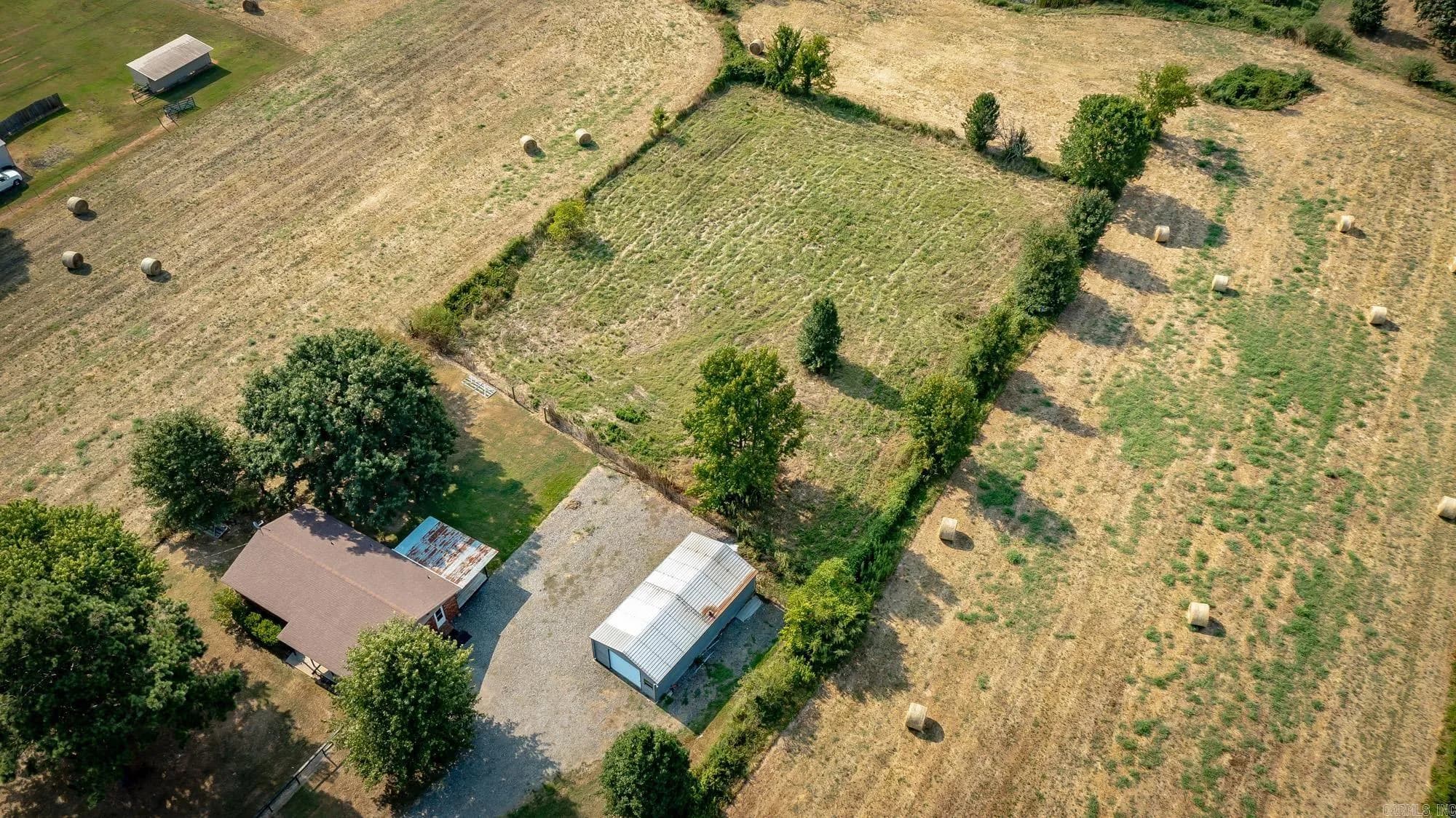Property at 1005 SW 12th - Image 33