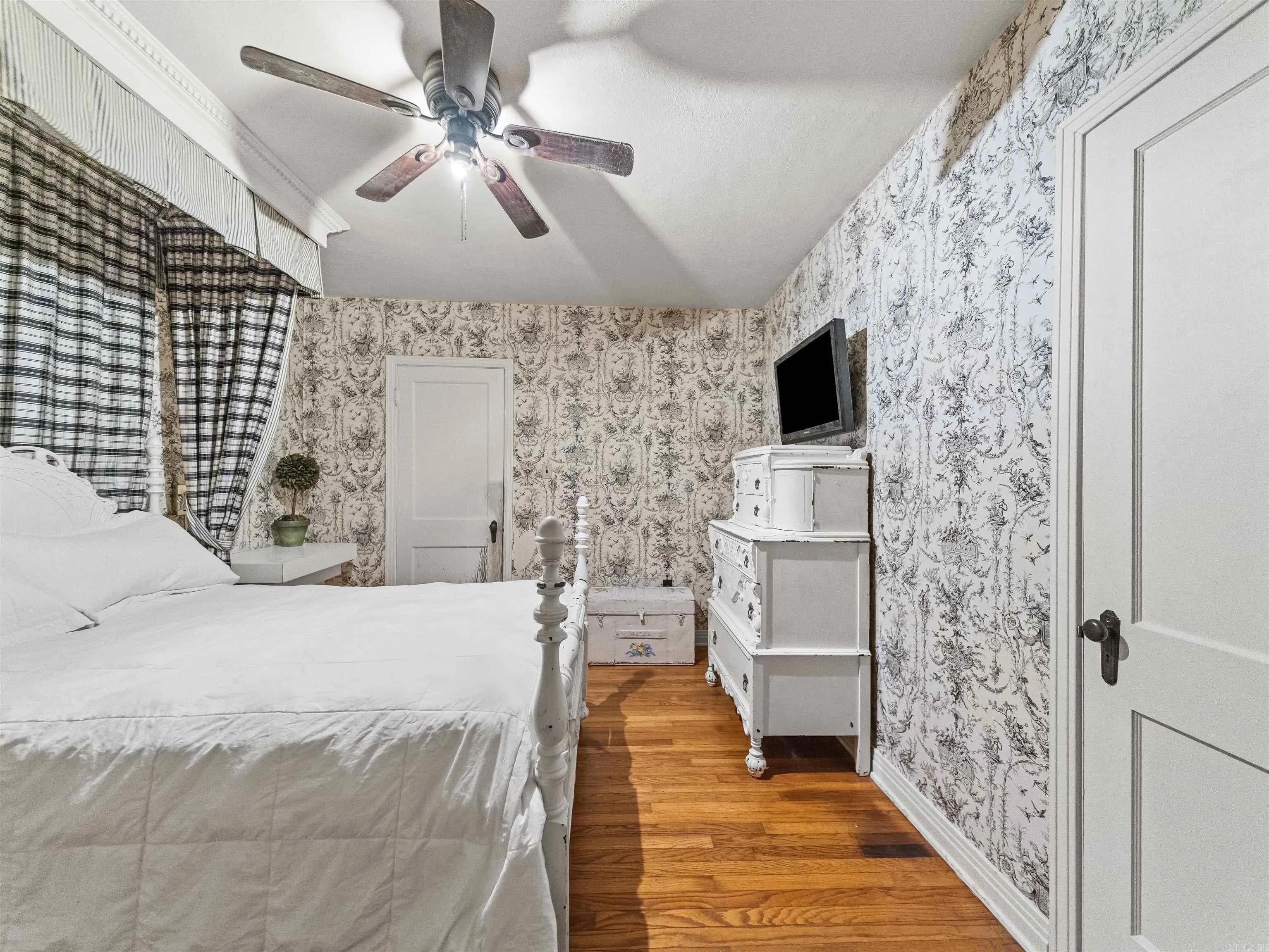 Property at 417  Trivista right - Image 23