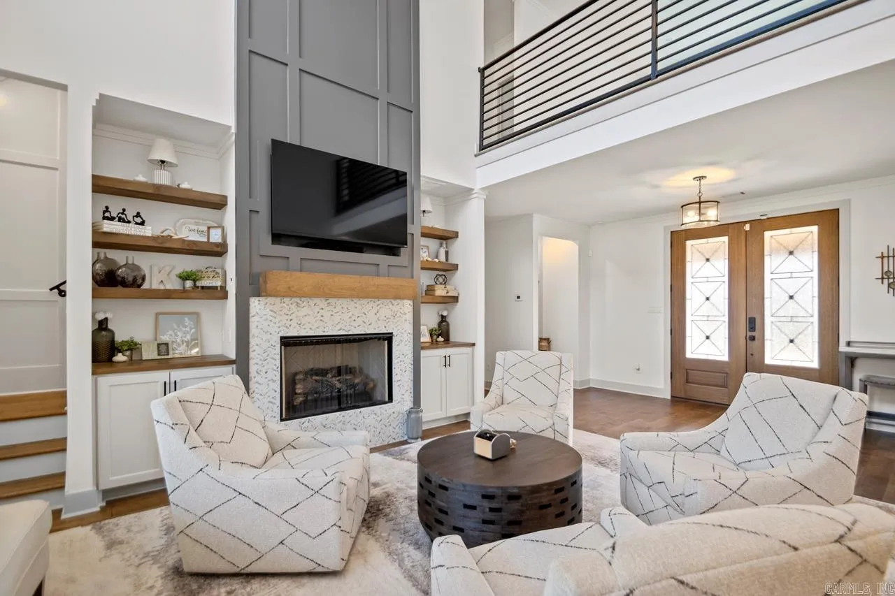 Property at 6113  Fait - Image 9