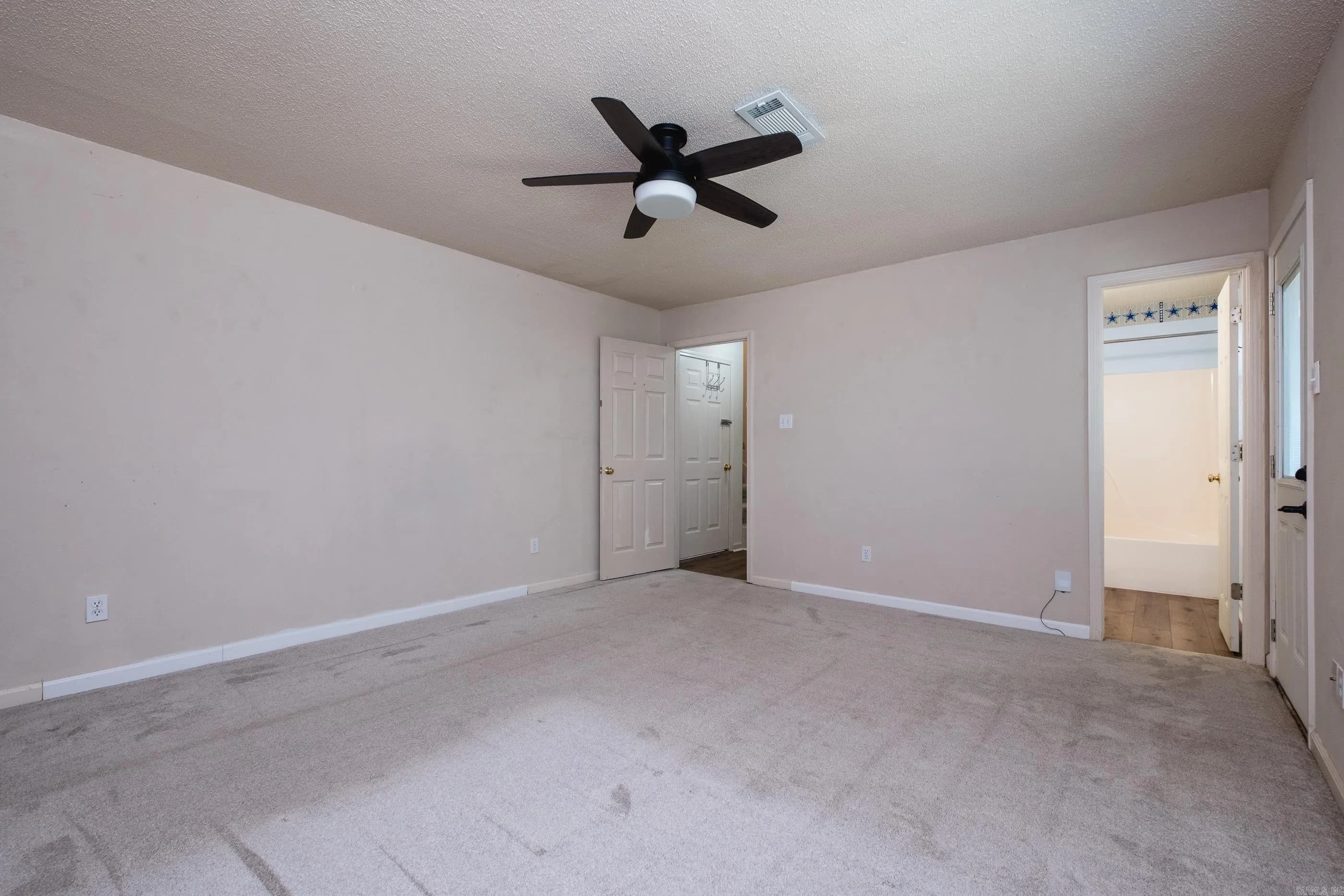 Property at 97  Emerald - Image 23