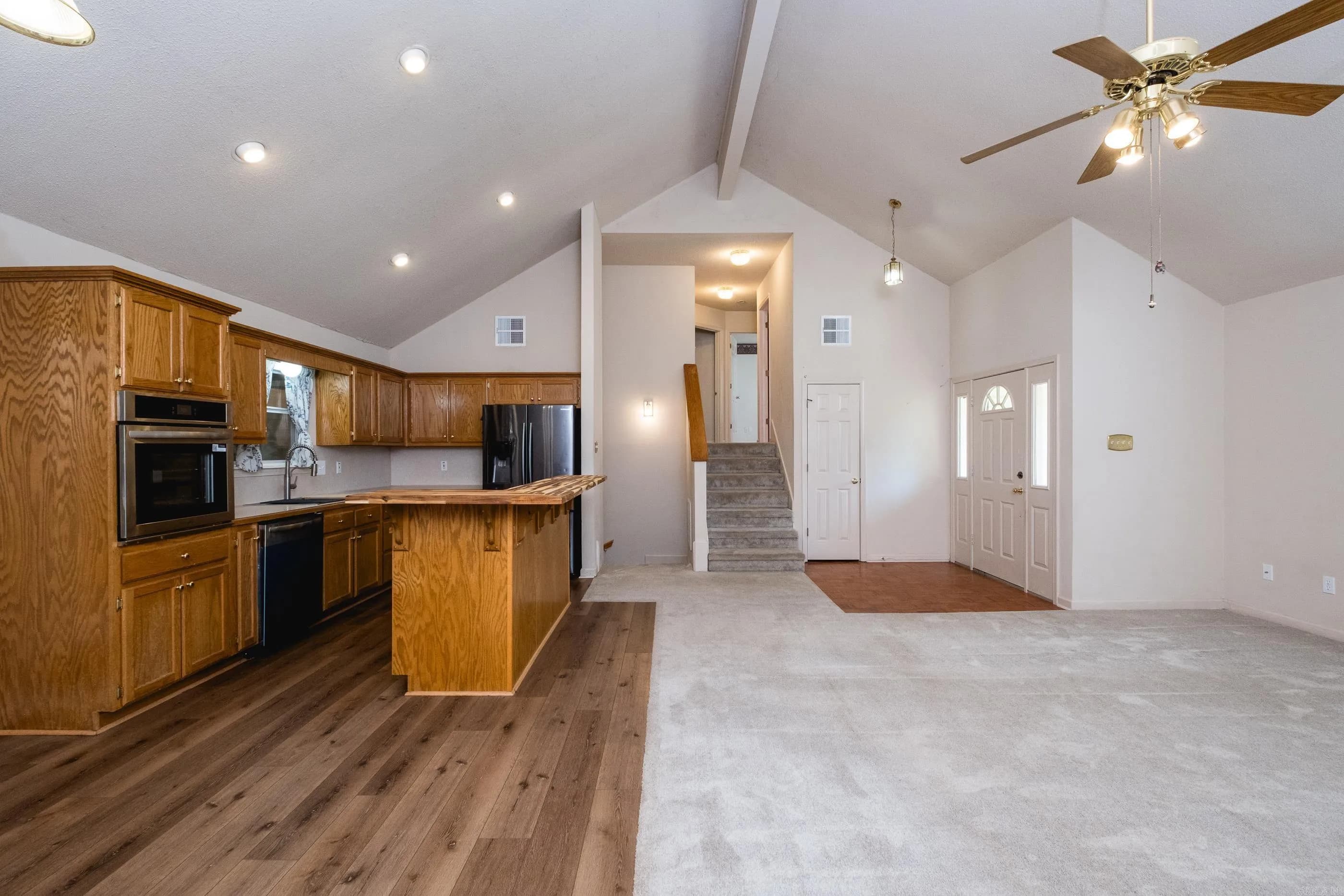 Property at 97  Emerald - Image 12