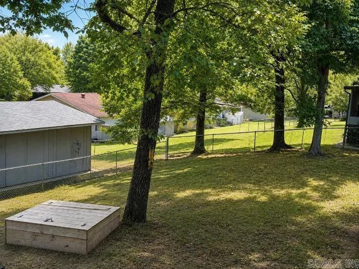 Property at 410  Cedarwood - Image 15