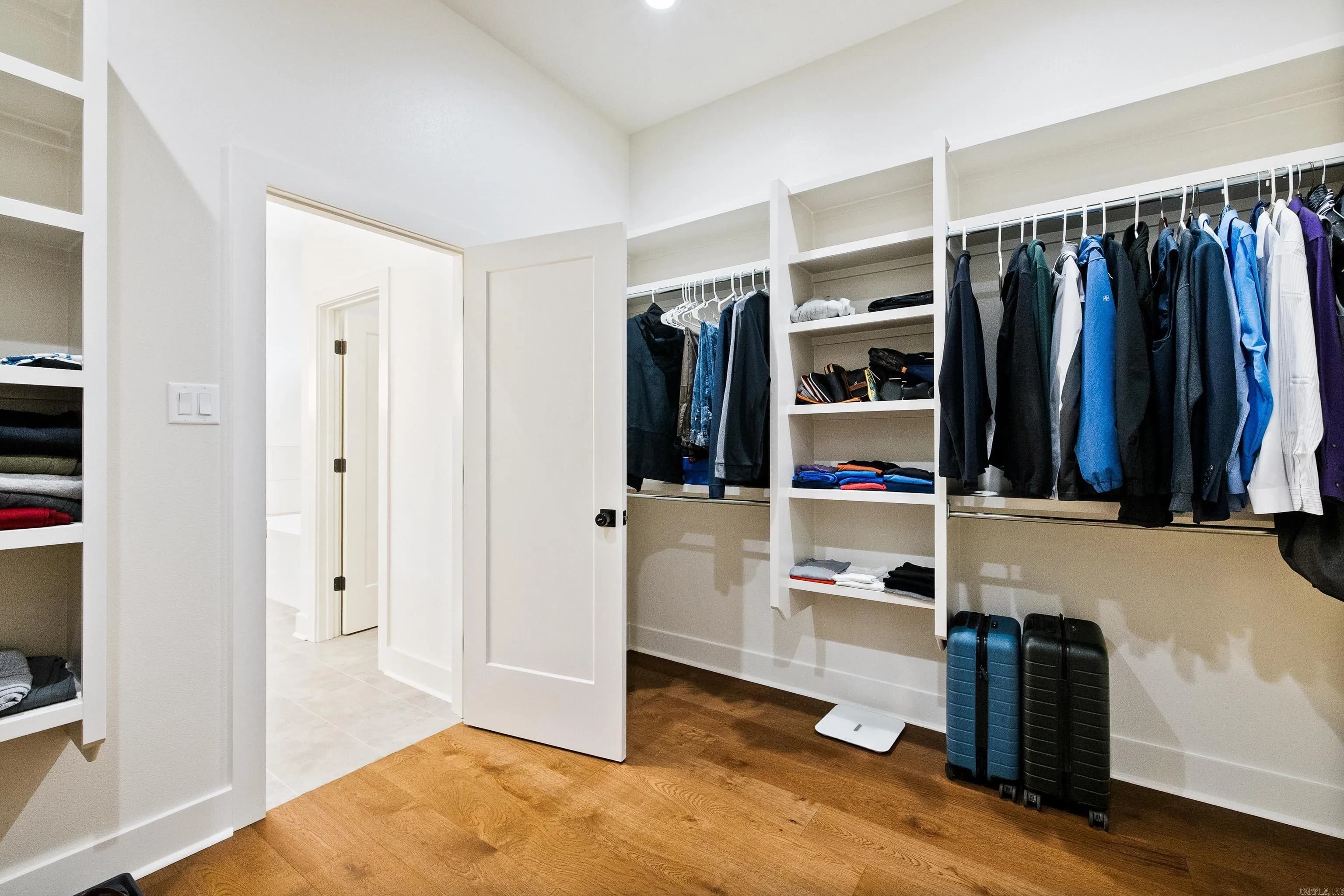 Property at 8008 N Shoreline - Image 25