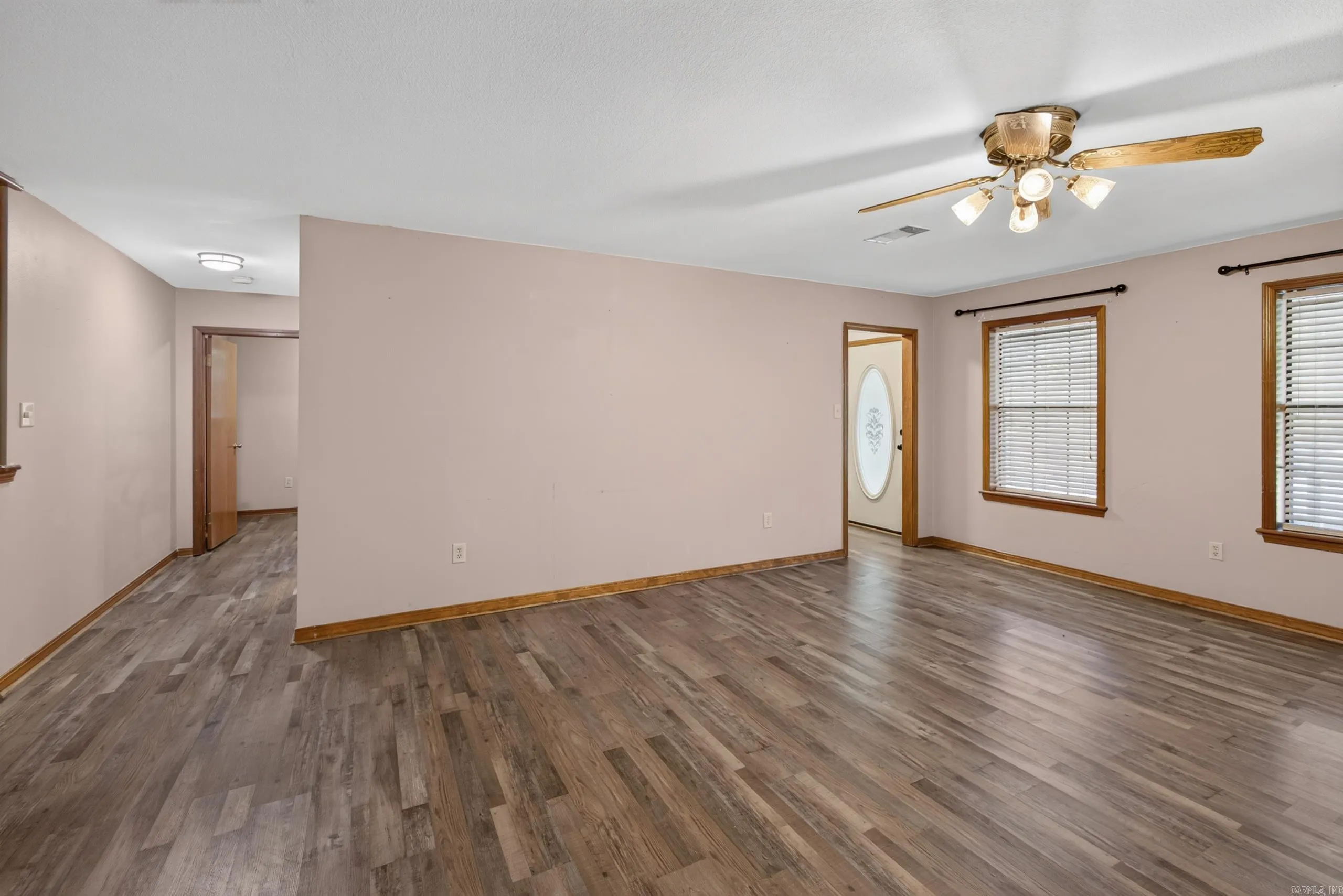 Property at 2850  Sylvia - Image 9