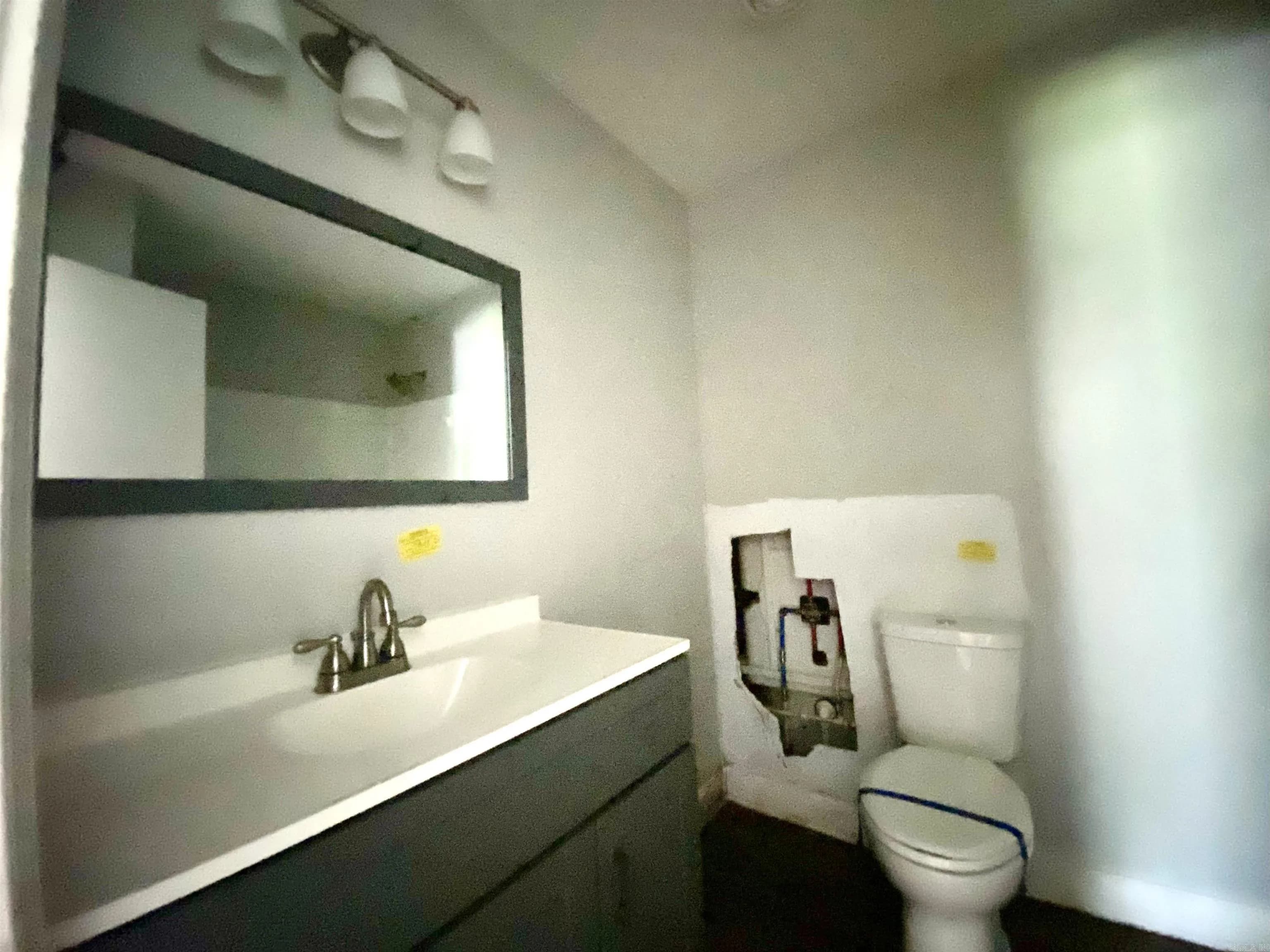 Property at 50  Manley - Image 13
