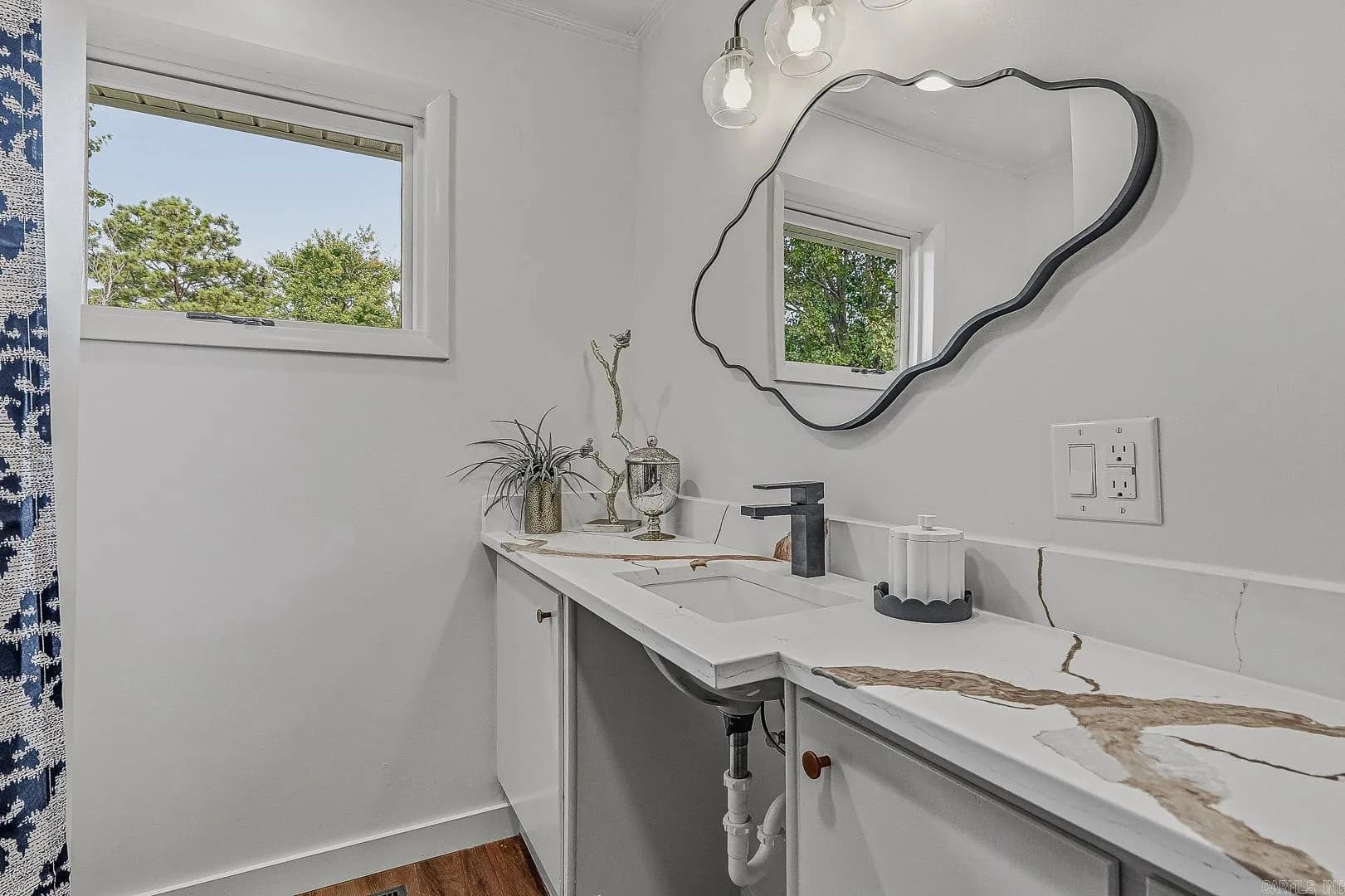 Property at 3700 W Kingshighway - Image 34
