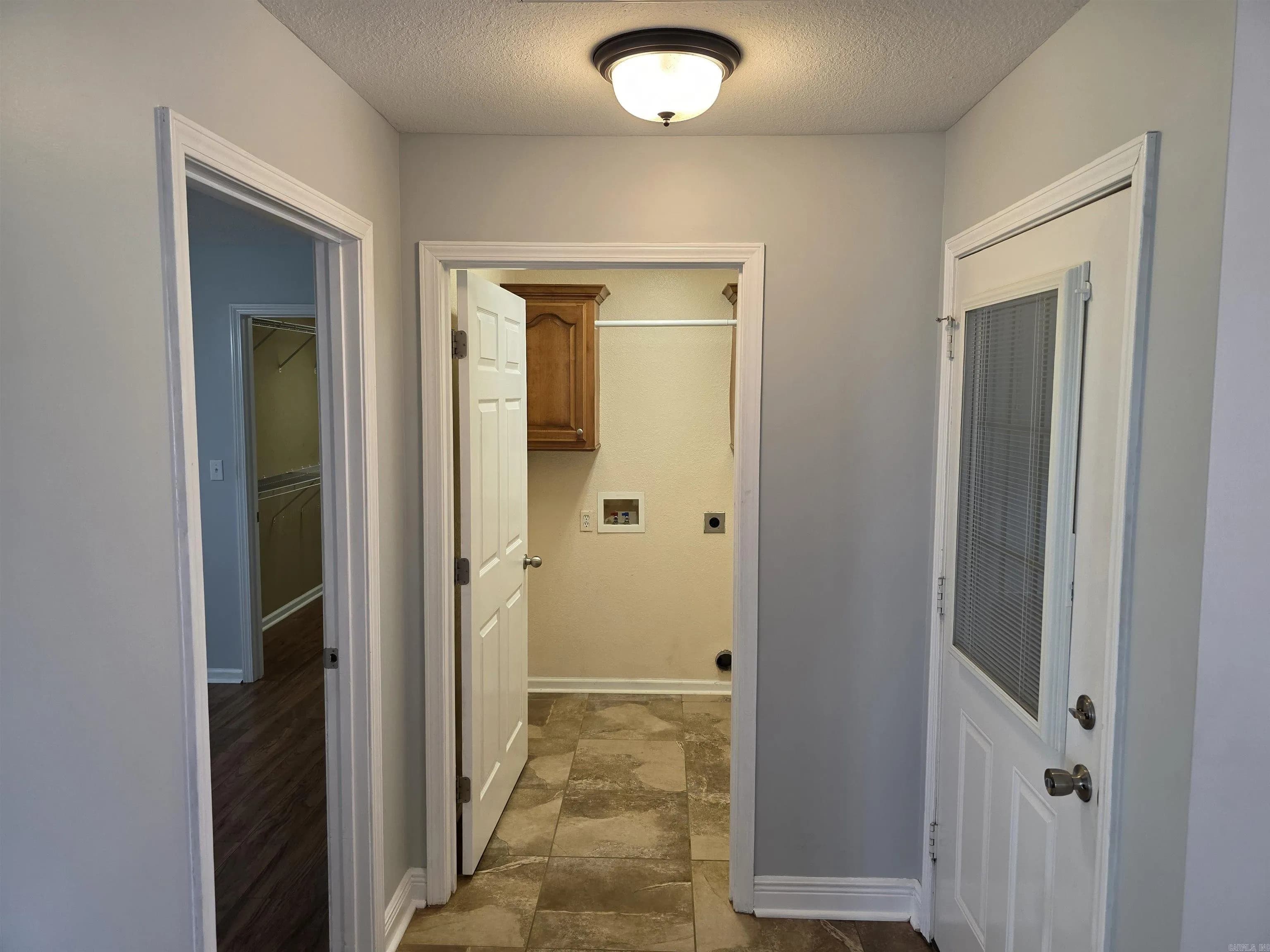 Property at 2903  Cambridge - Image 15