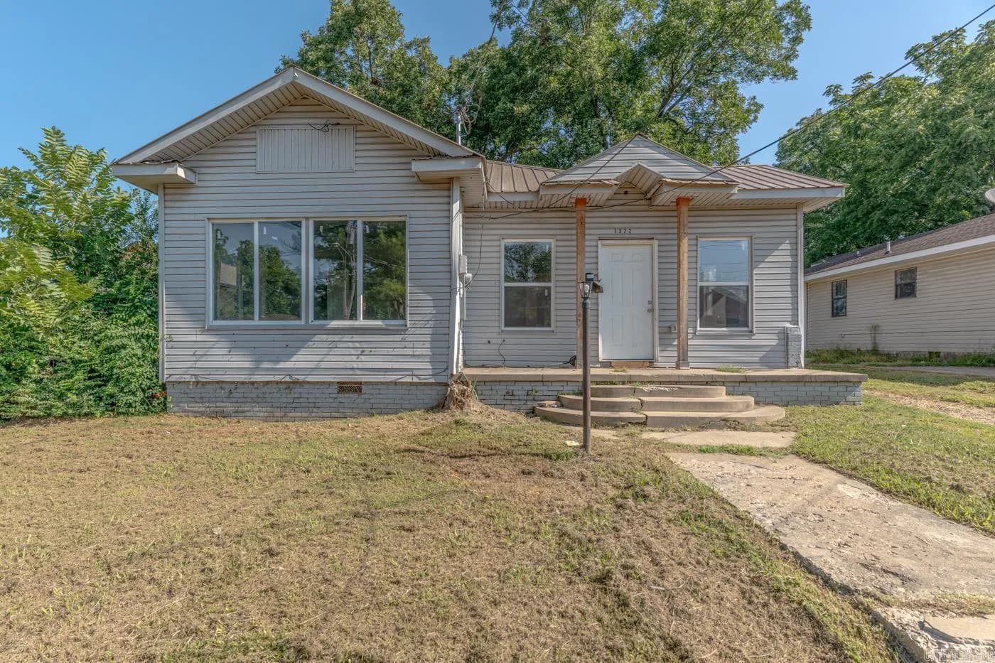 Property at 1322 W Huntington ave - Image 1