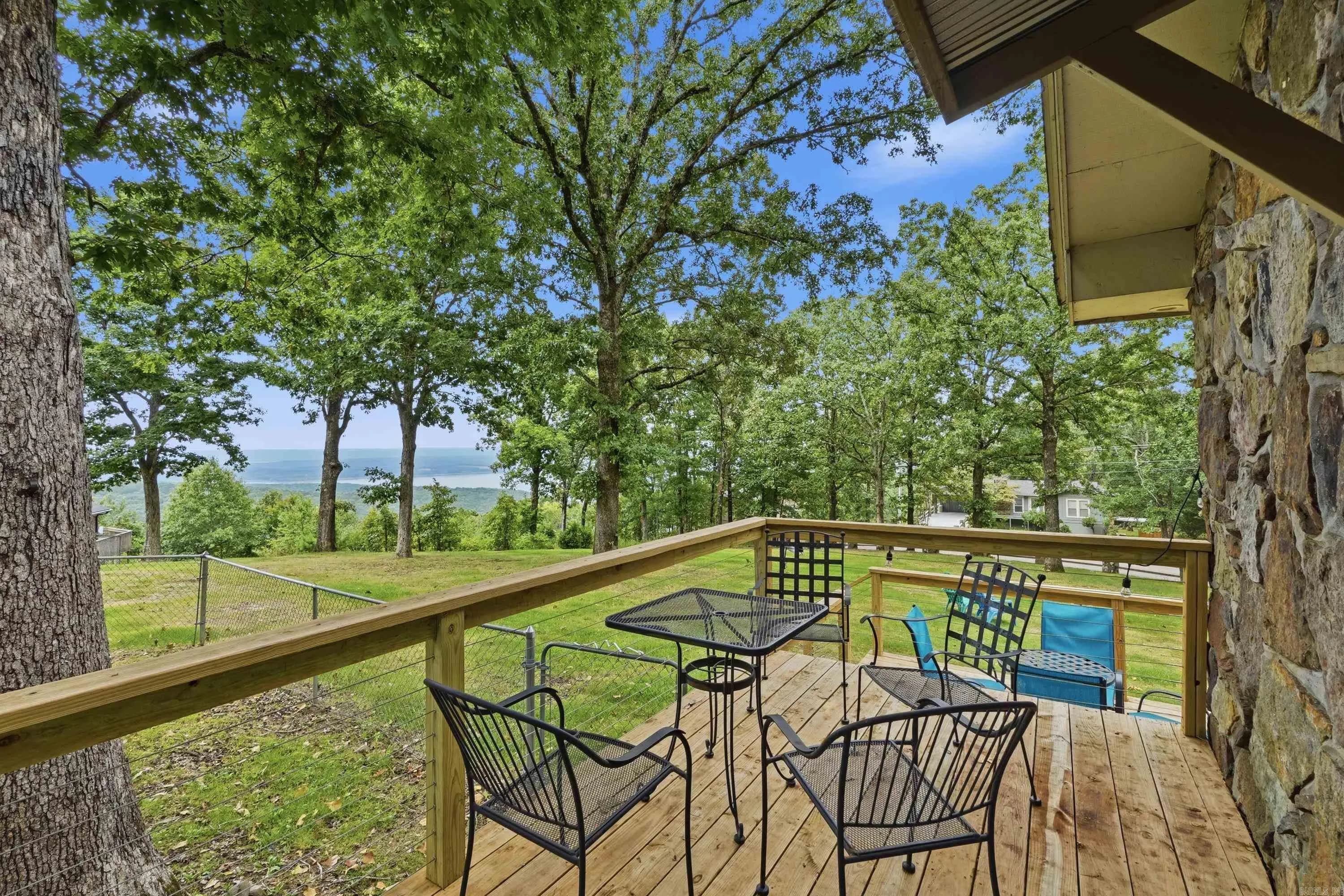 Property at 211  Chelsea - Image 42