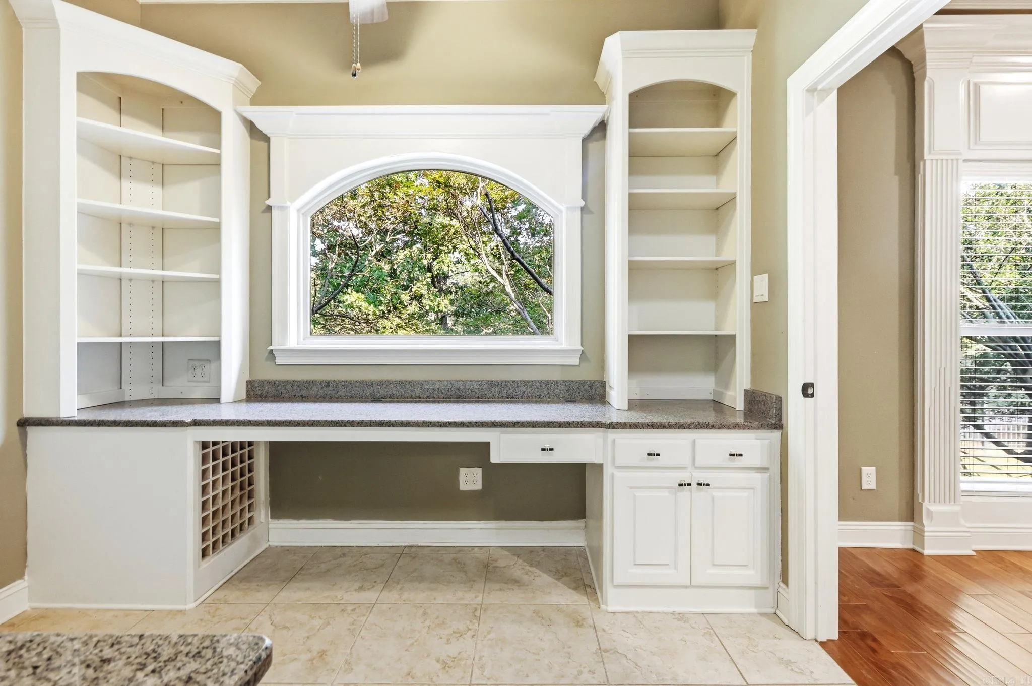 Property at 209  Cobblestone - Image 17