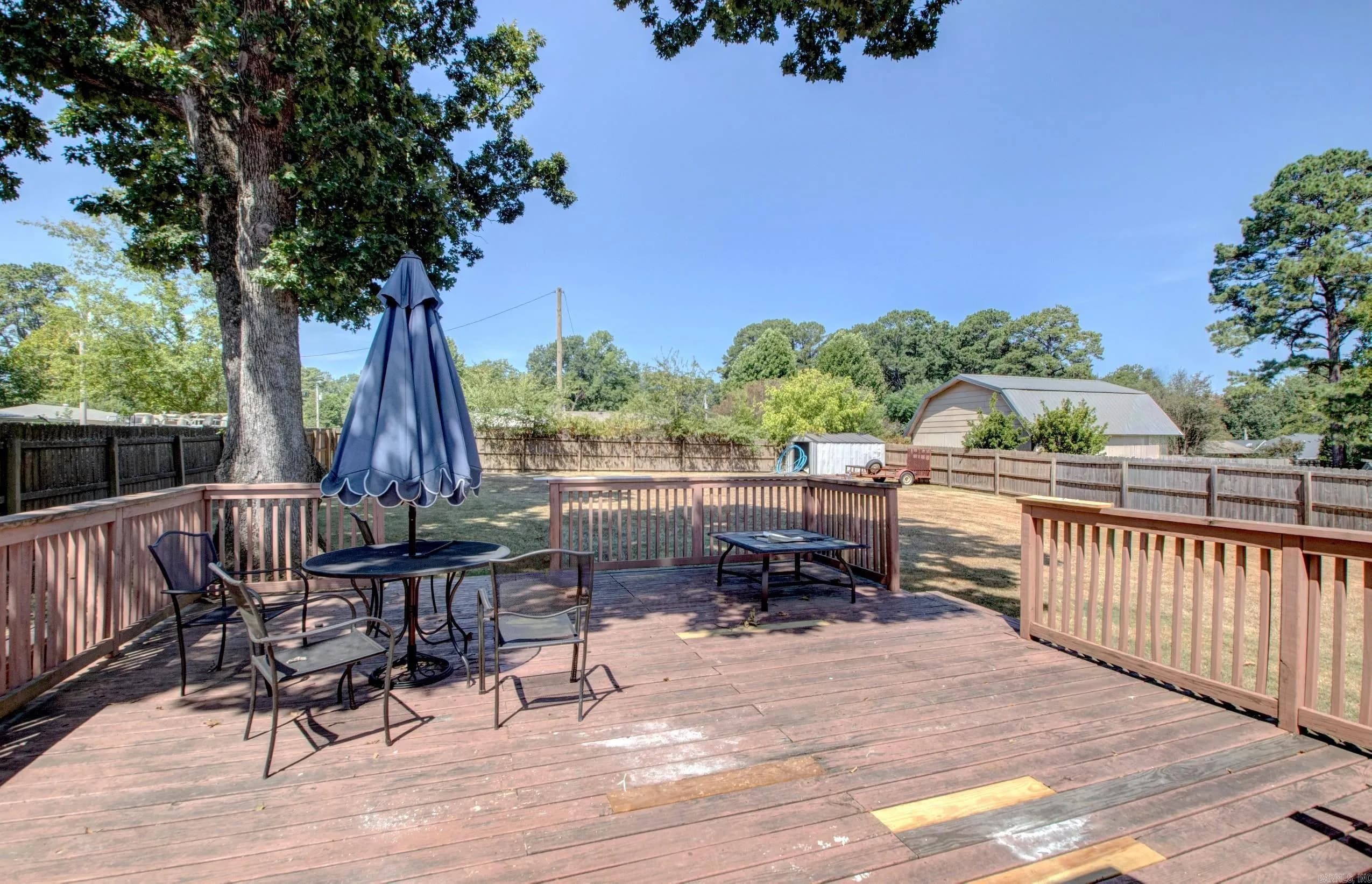 Property at 602 E Saline - Image 19
