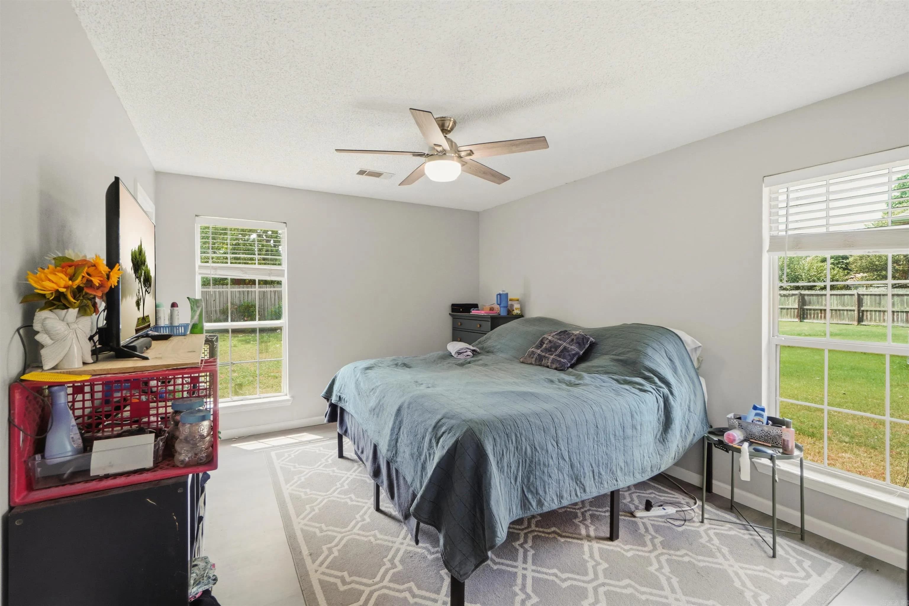Property at 2255  Rainbow - Image 18