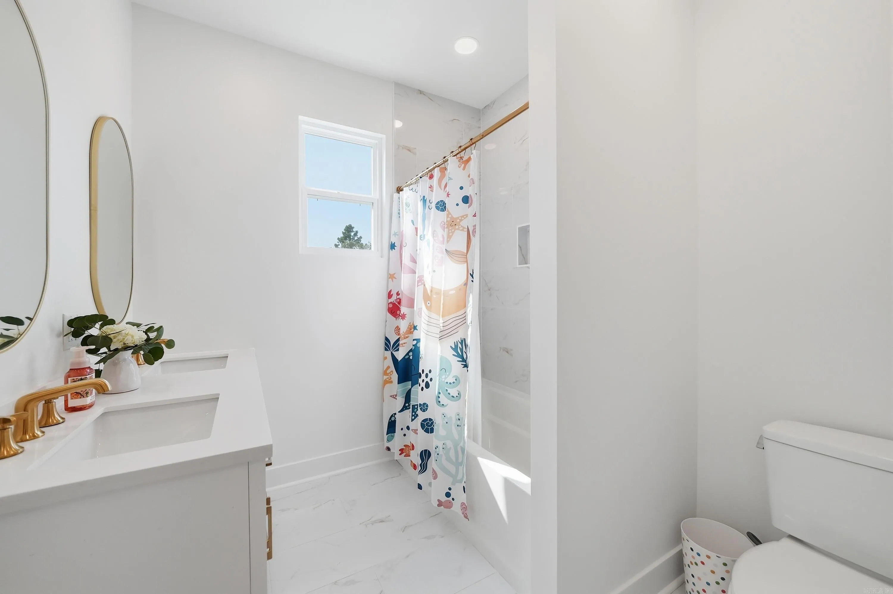 Property at 20301  Dwight little - Image 33