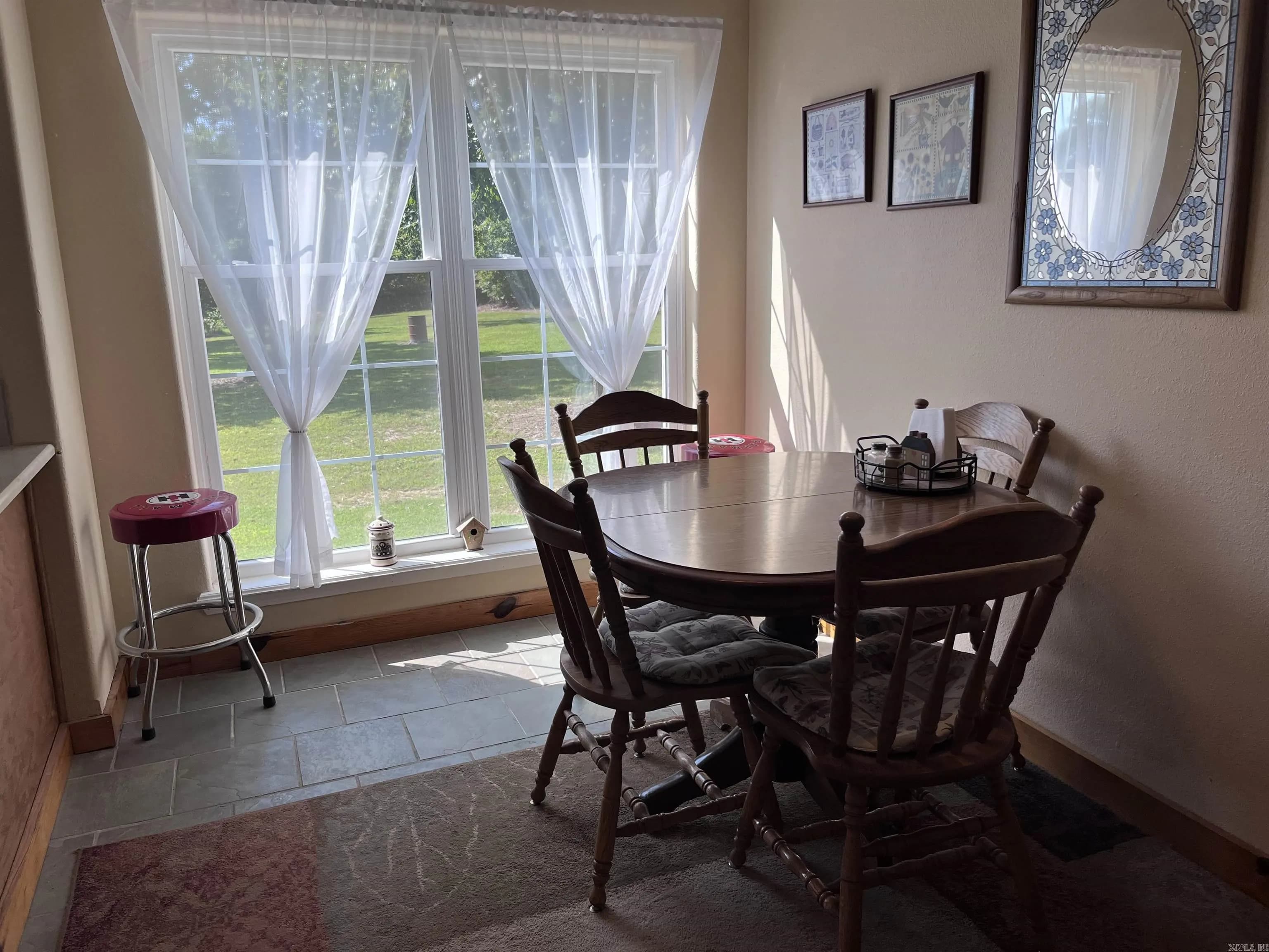 Property at 2076  Jimmy creek - Image 12