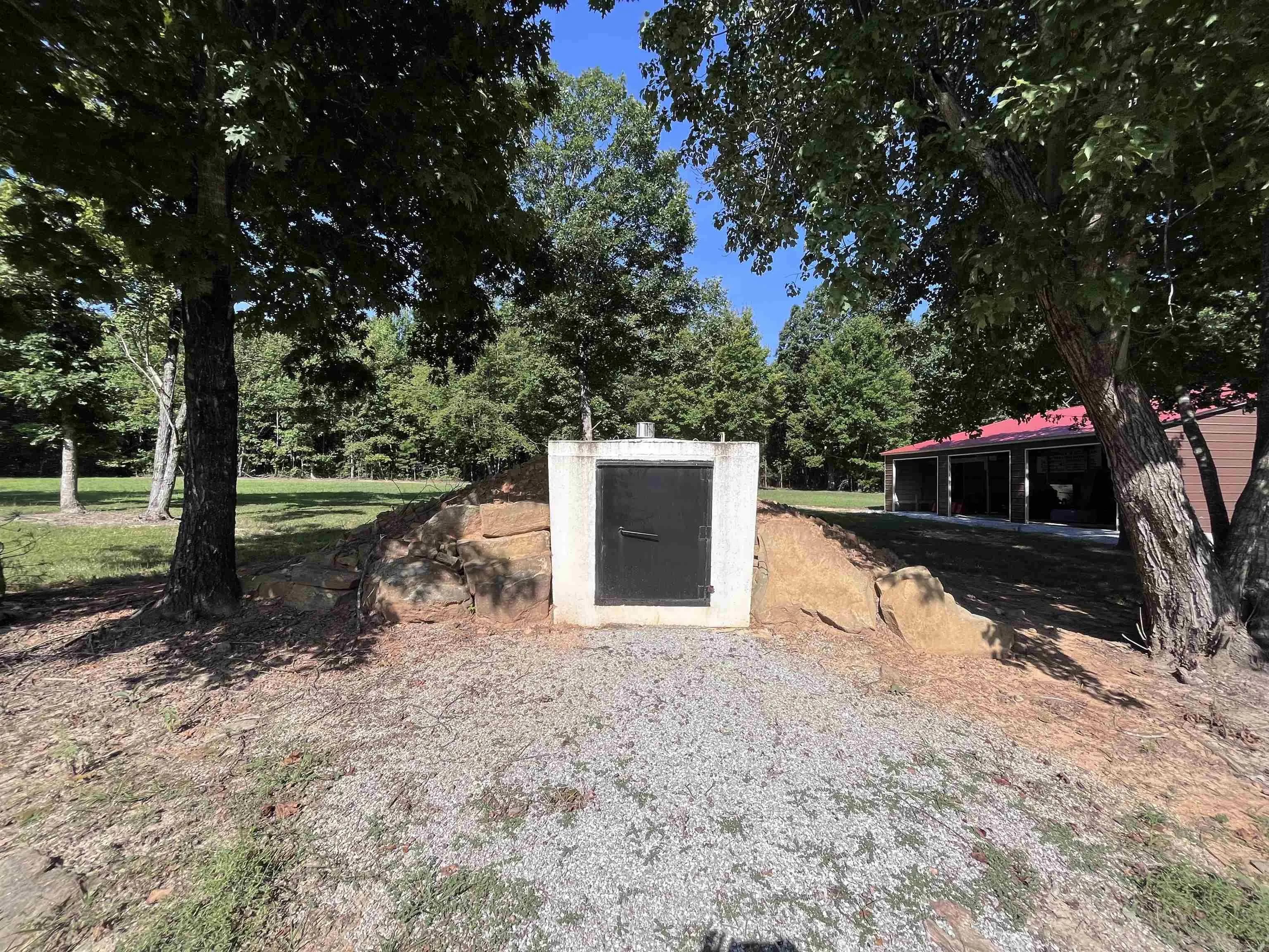 Property at 2076  Jimmy creek - Image 33