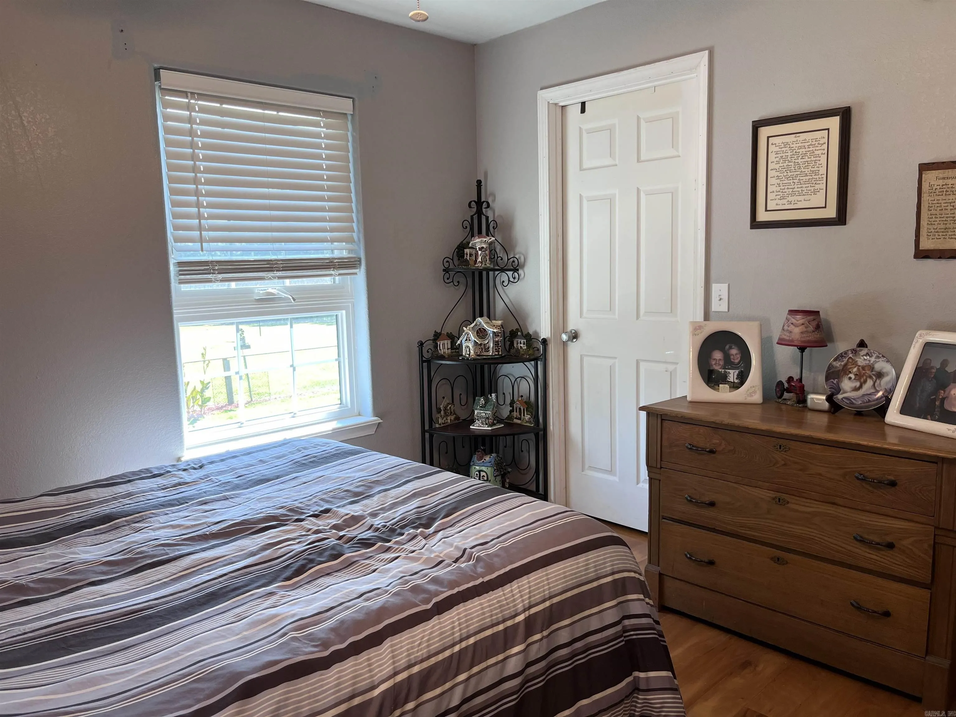 Property at 2076  Jimmy creek - Image 19