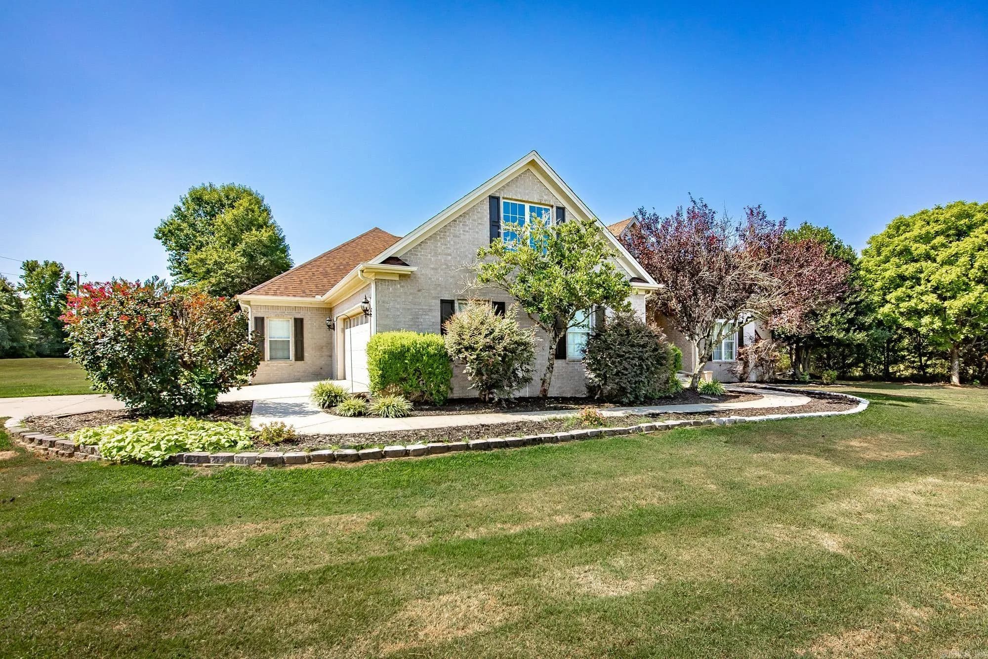 Property at 204  Ernie spence - Image 2