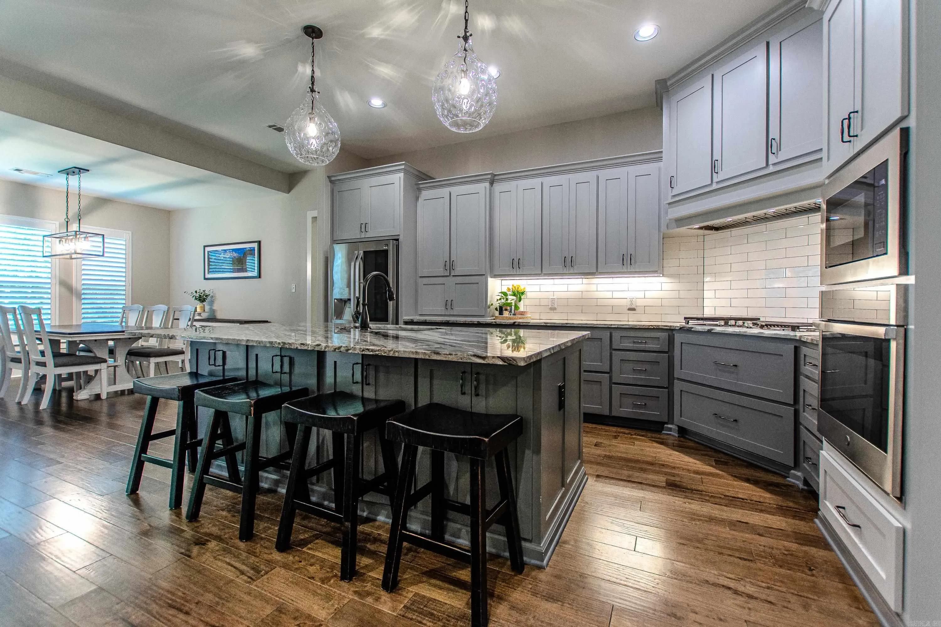 Property at 830  Grand teton - Image 8