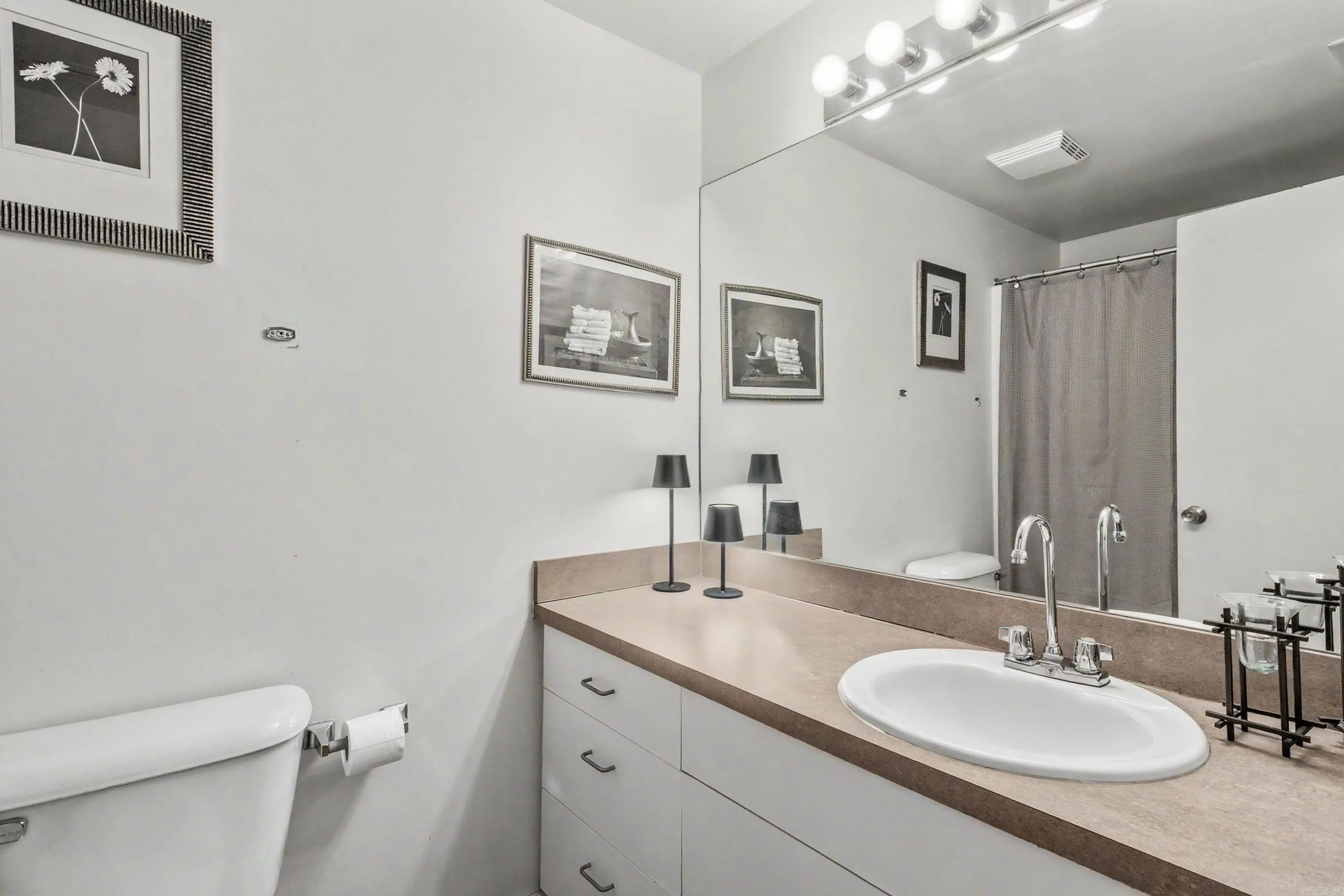 Property at 423  E 3rd #217 - Image 4