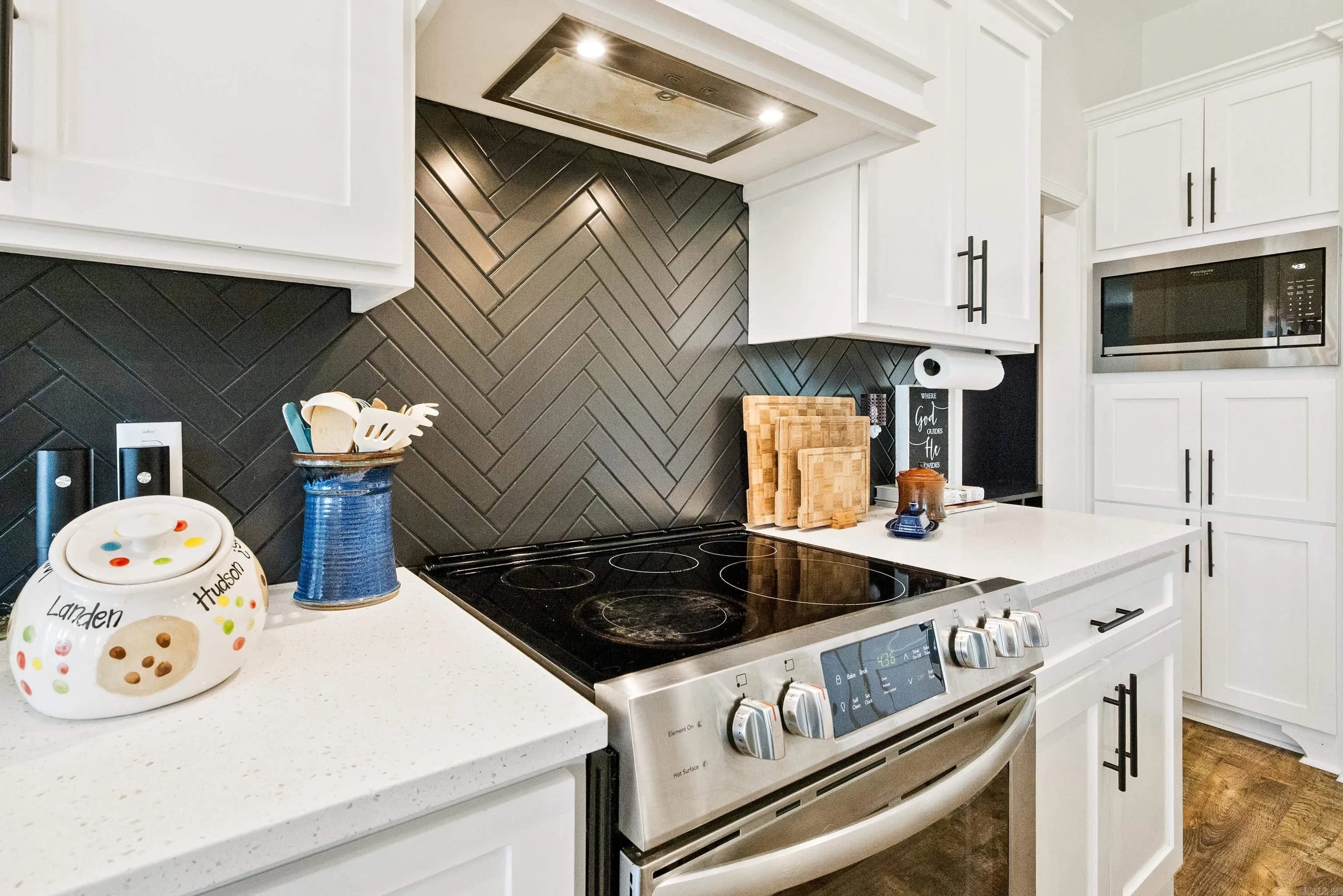 Property at 177  Lombard - Image 16