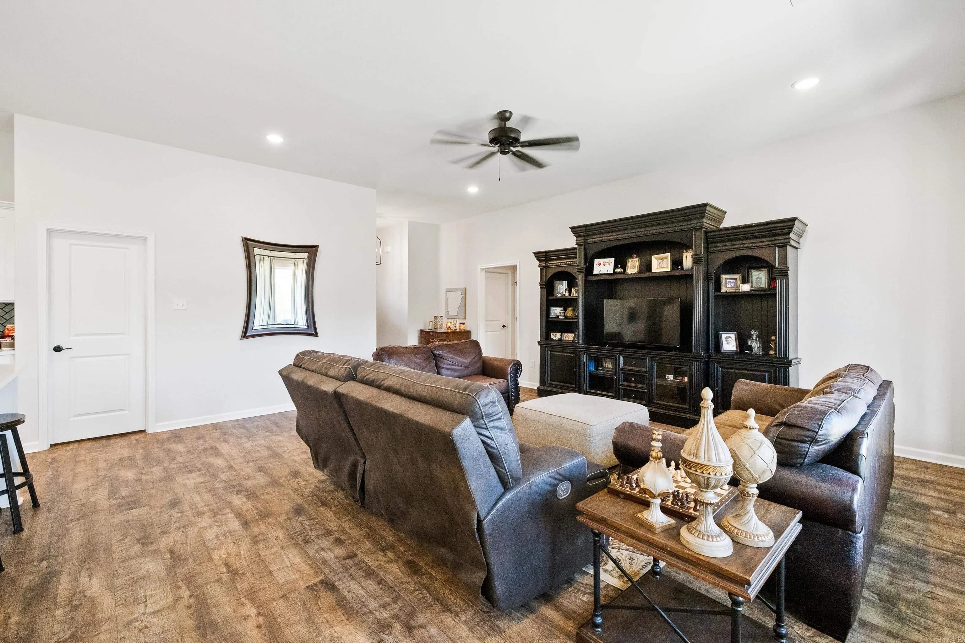 Property at 177  Lombard - Image 11