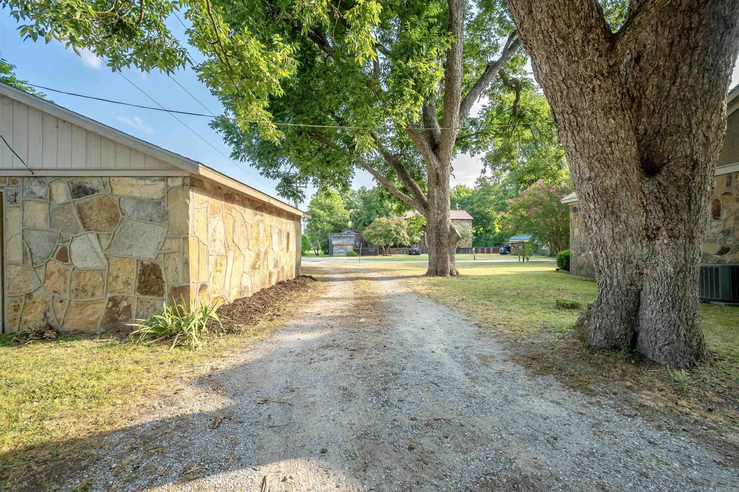 Property at 20  Moore - Image 29