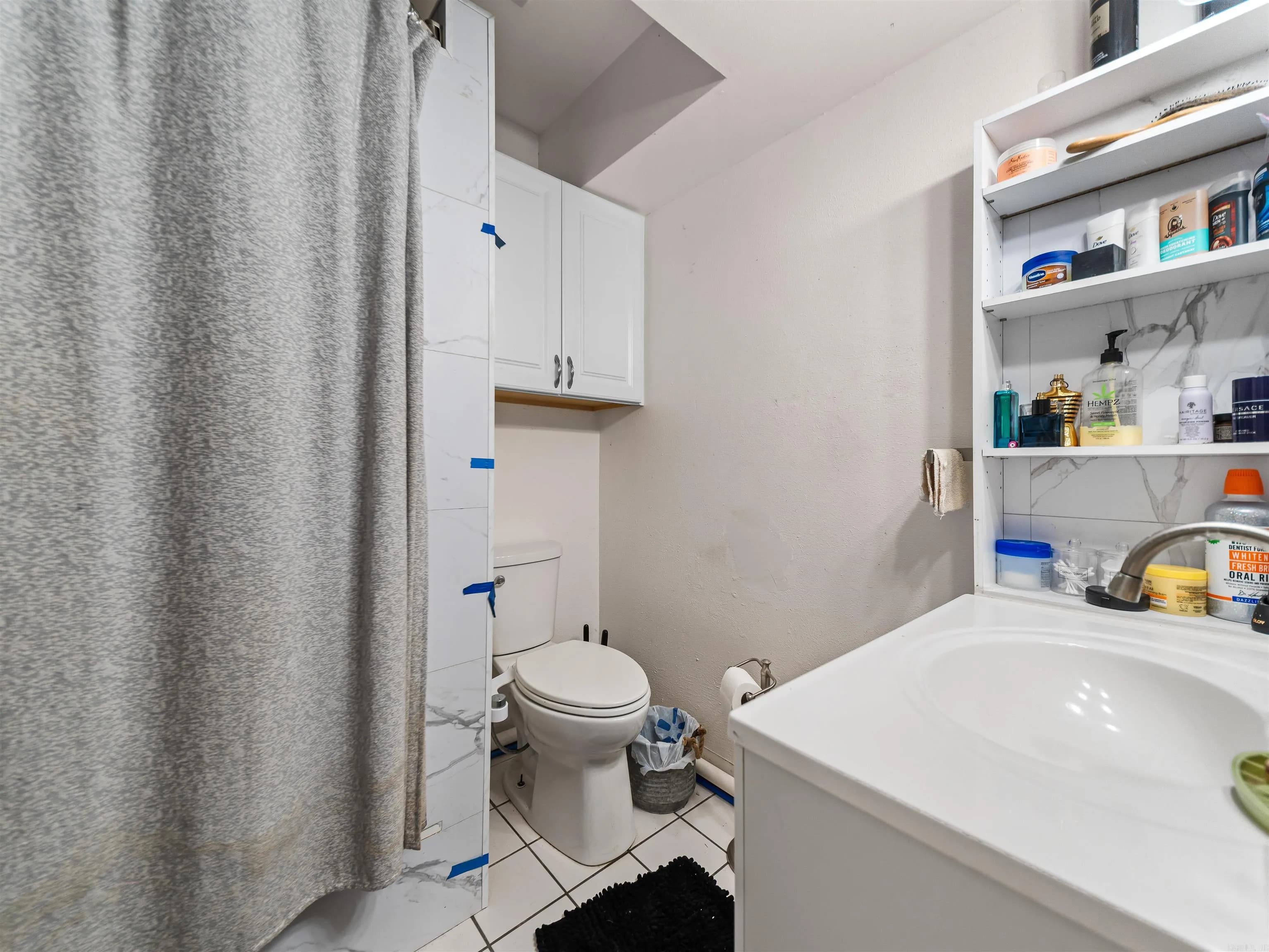 Property at 109  Ravenwood - Image 34