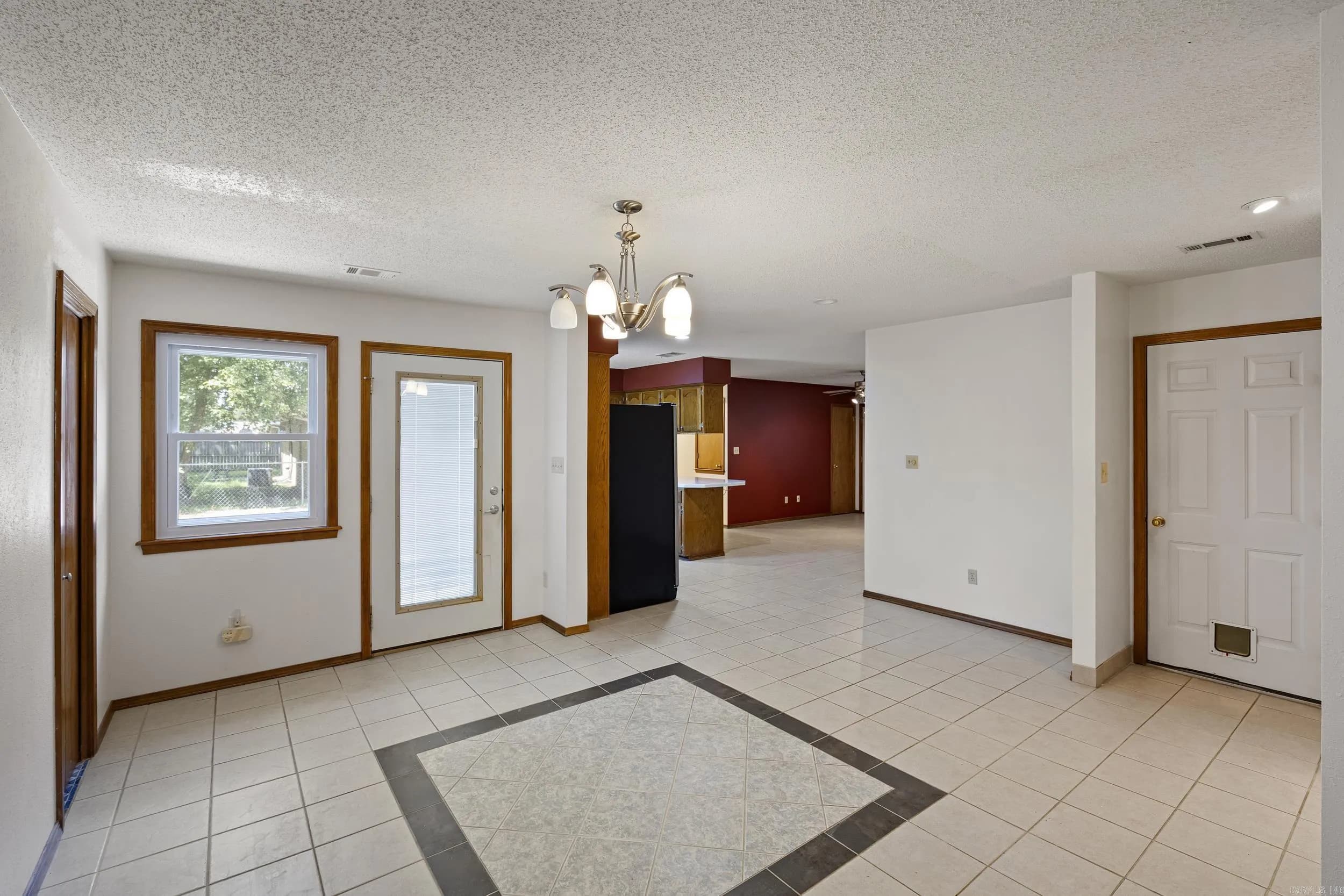 Property at 1612 E L - Image 13