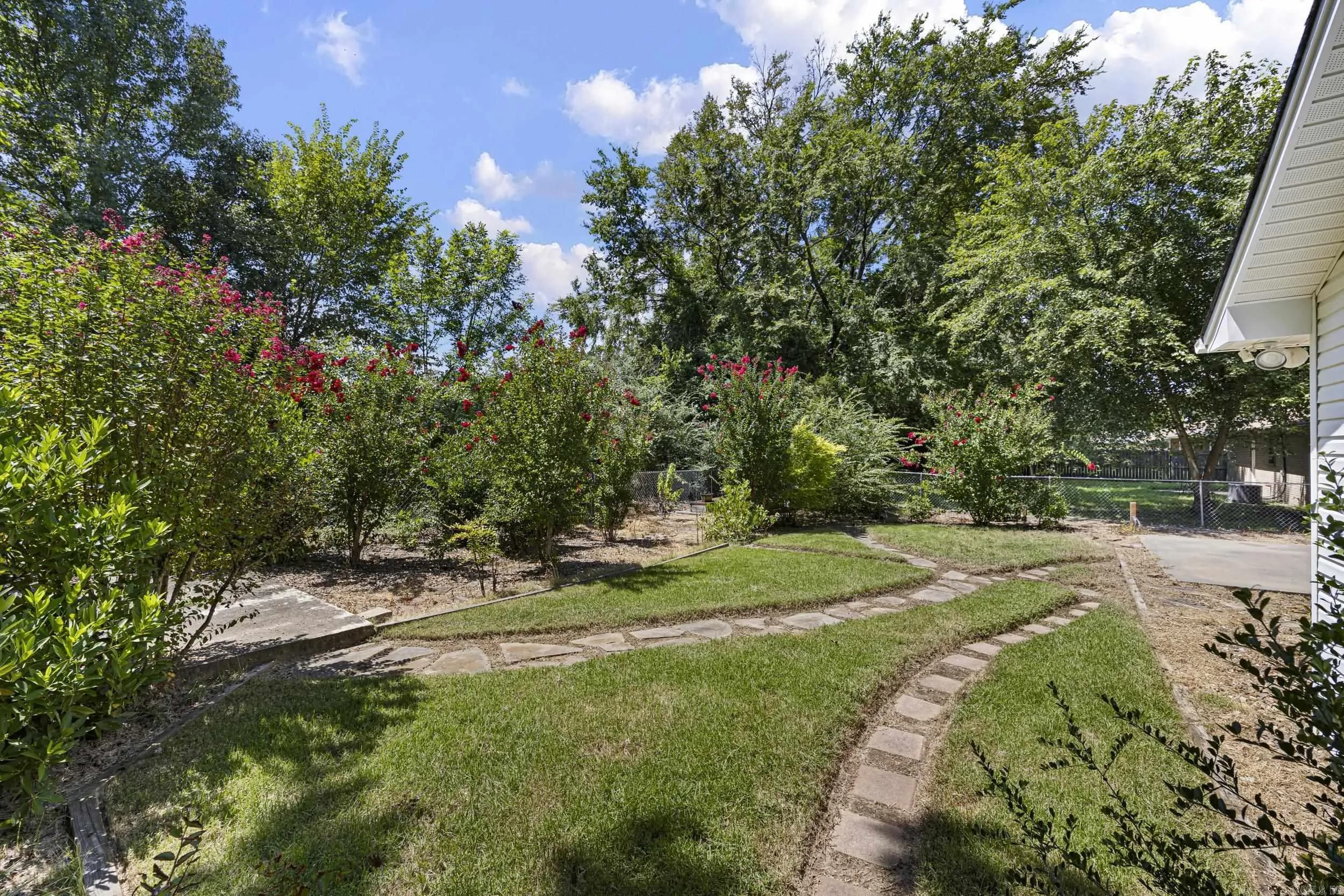 Property at 1612 E L - Image 30