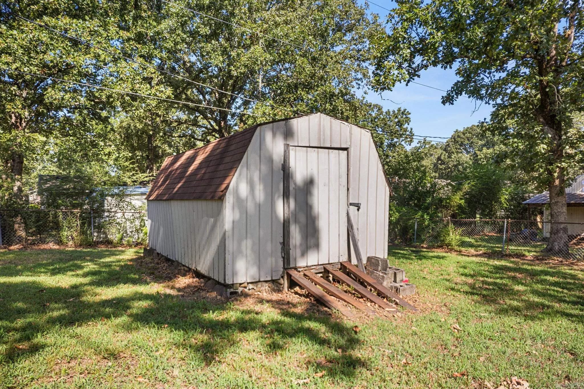 Property at 8917  Merrymen - Image 28