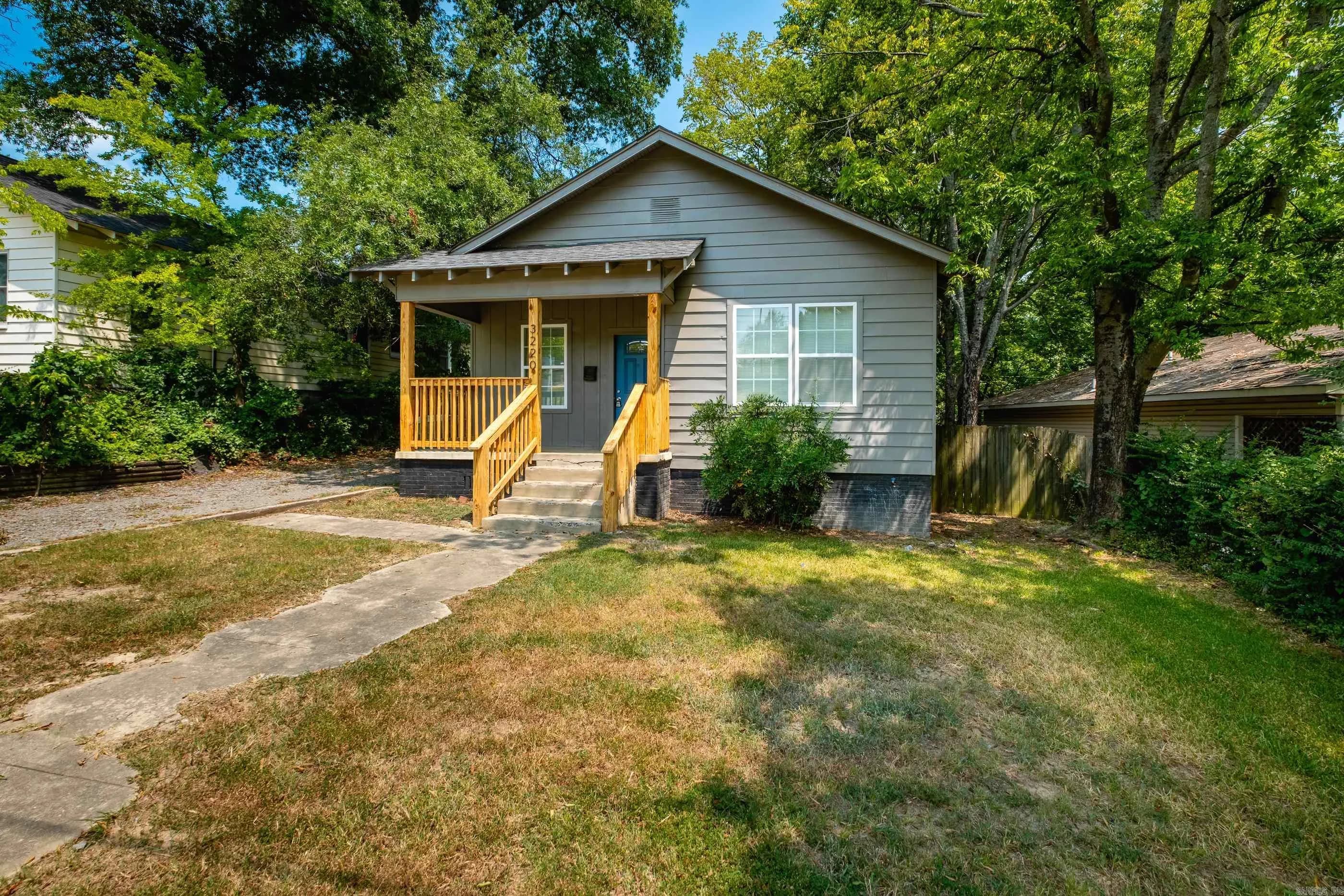 Property at 3220  Lamar - Image 2