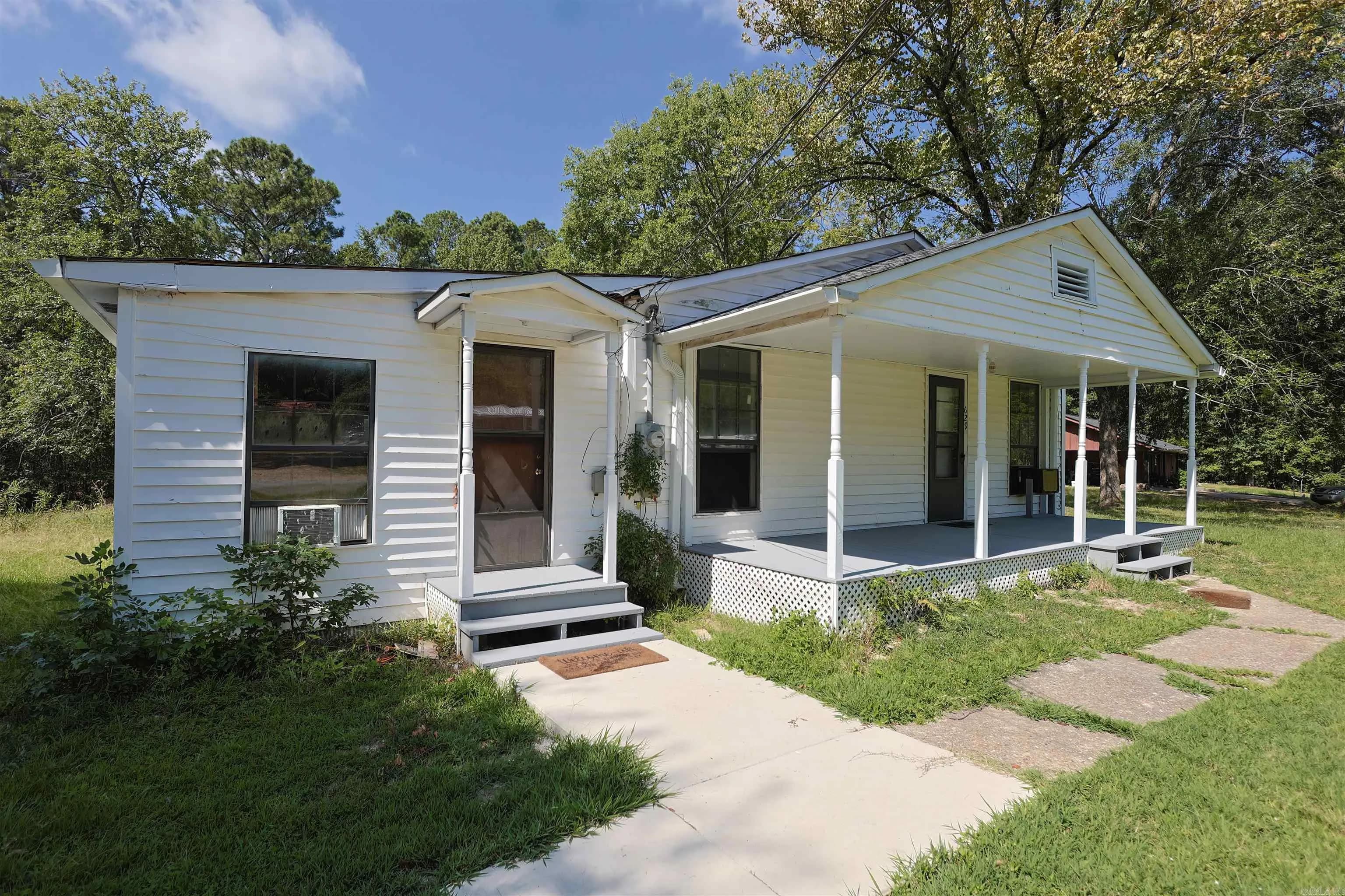 Property at 629 S Hill - Image 1